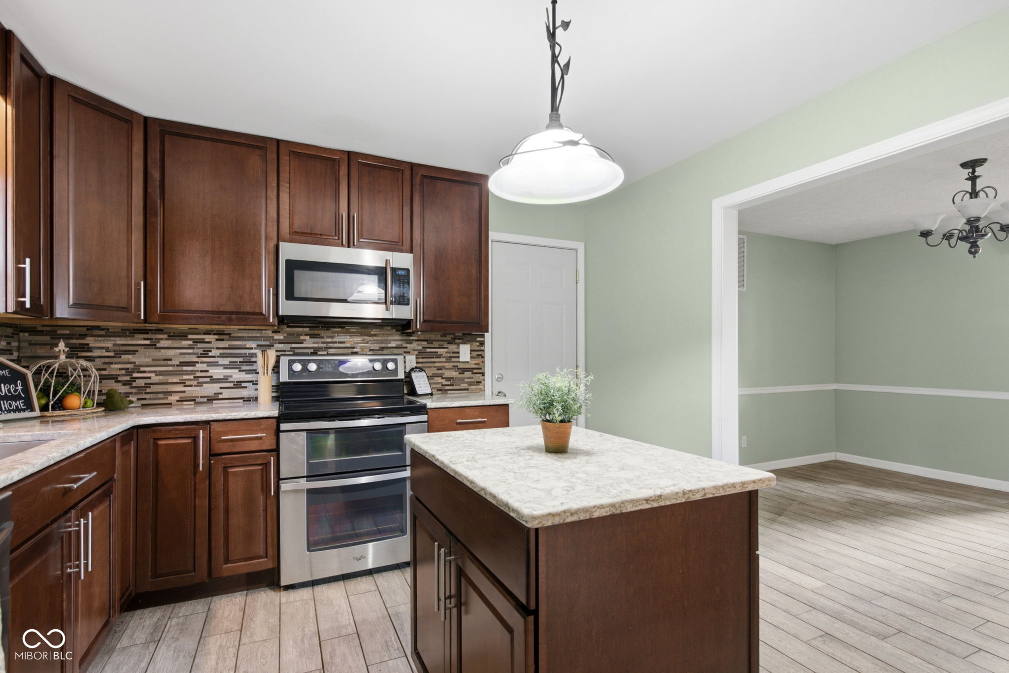 936 W County Road 550 S