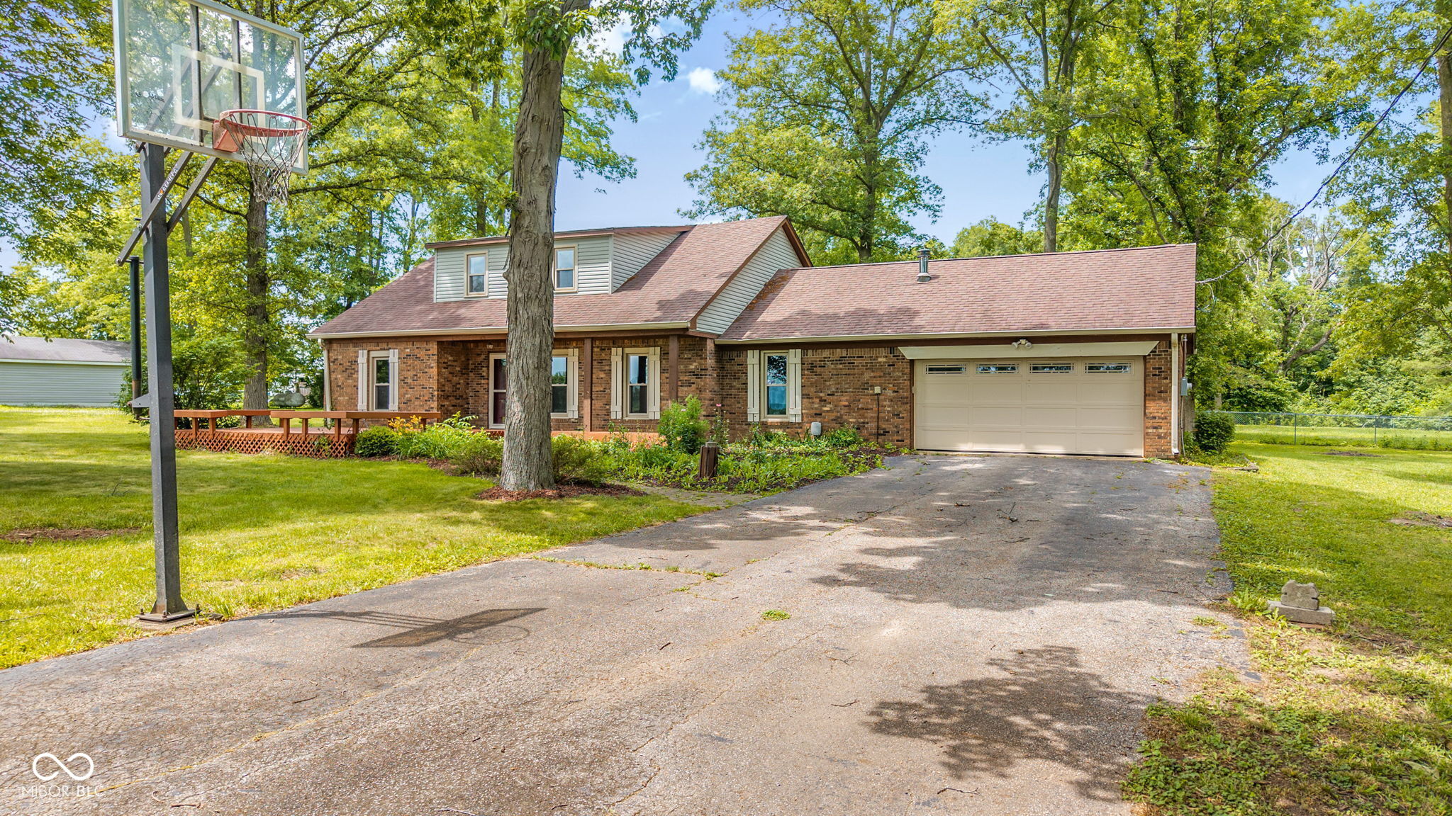 936 W County Road 550 S