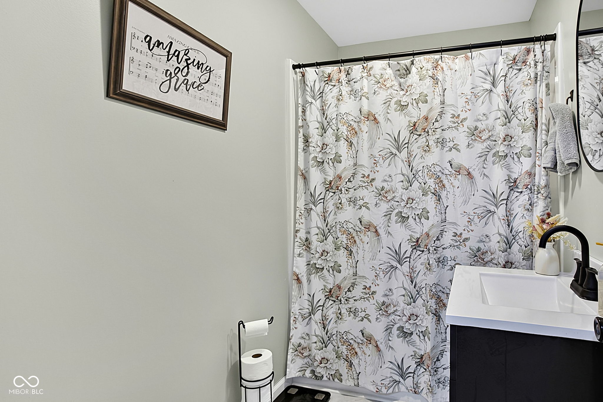825 W Essex Street