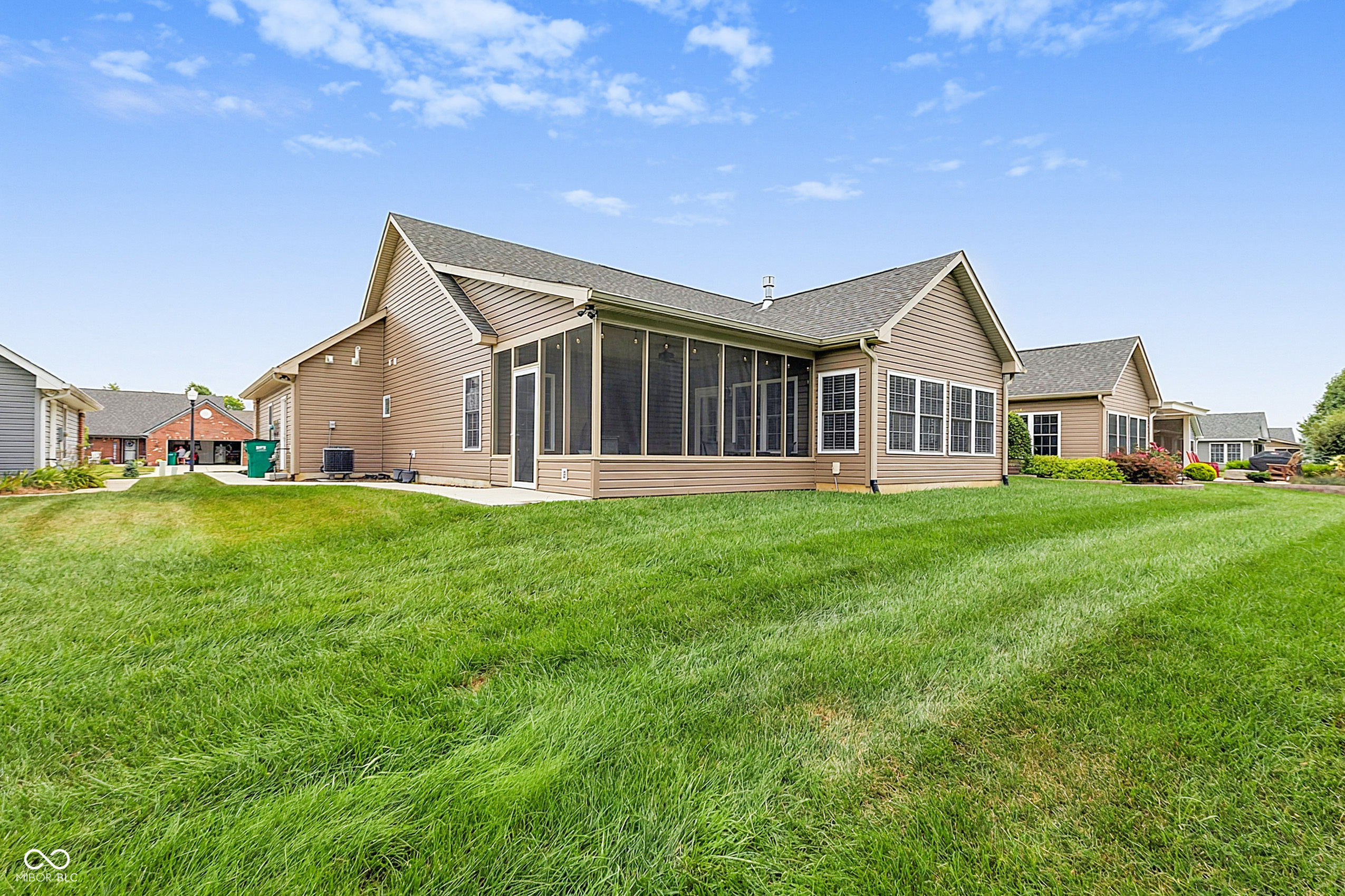 2618 Viceroy Lane