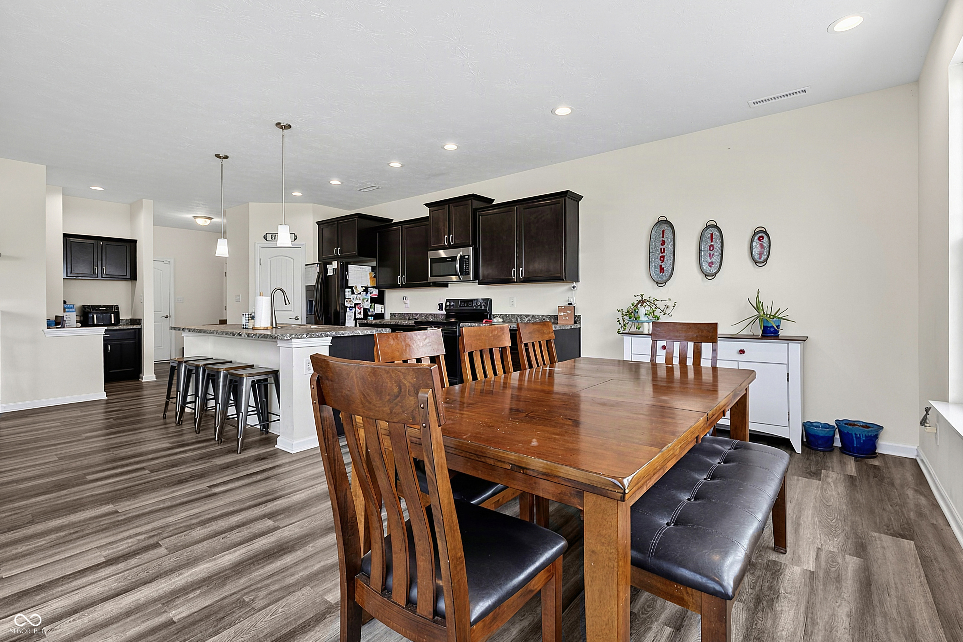 4916 Myrtle Drive
