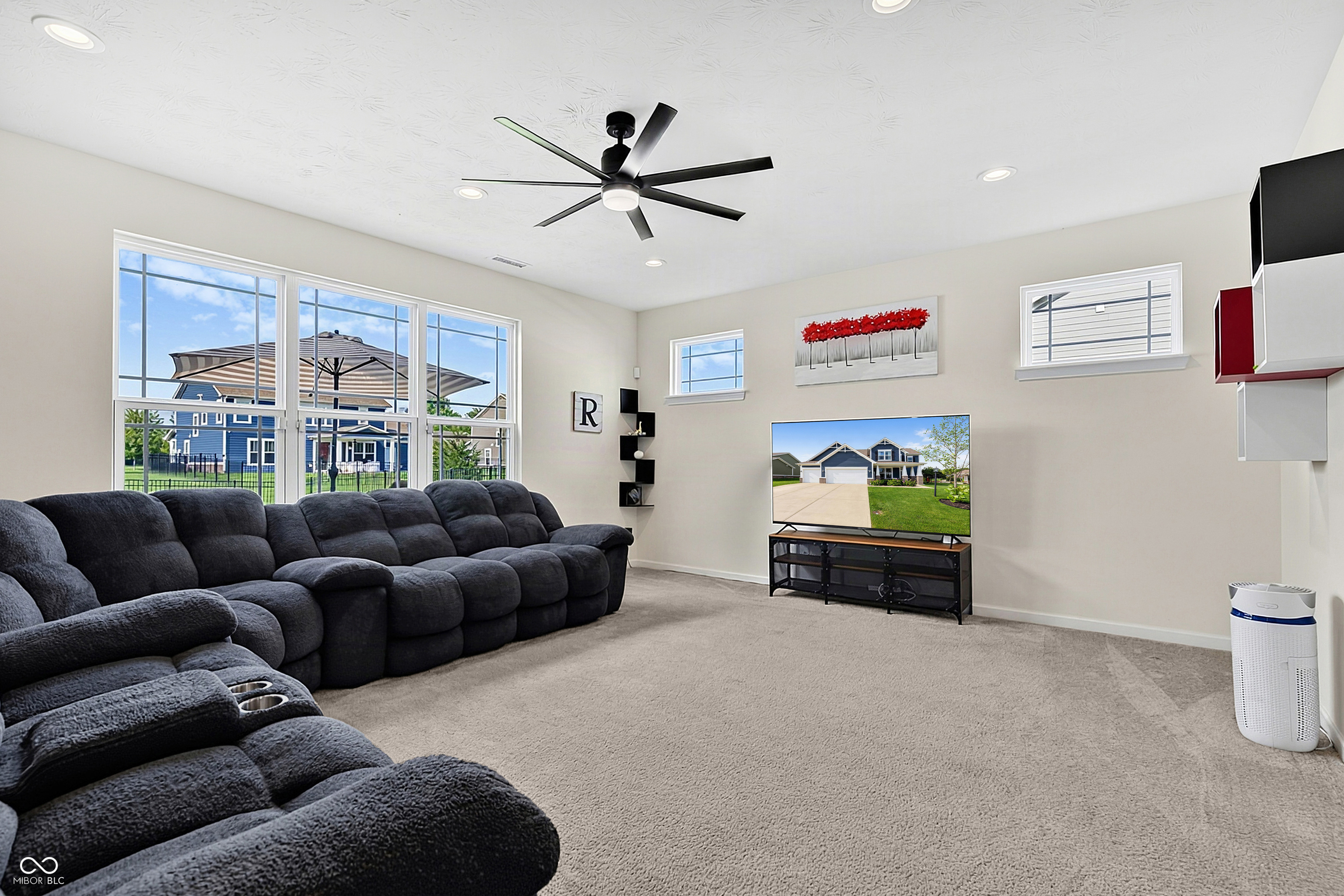 4916 Myrtle Drive