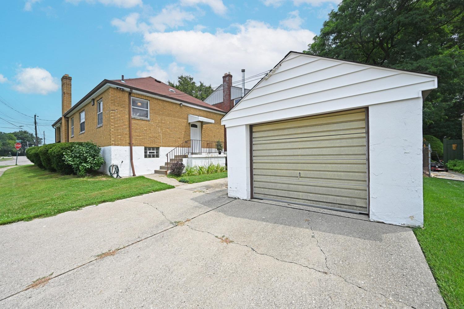 4031 Homelawn Avenue