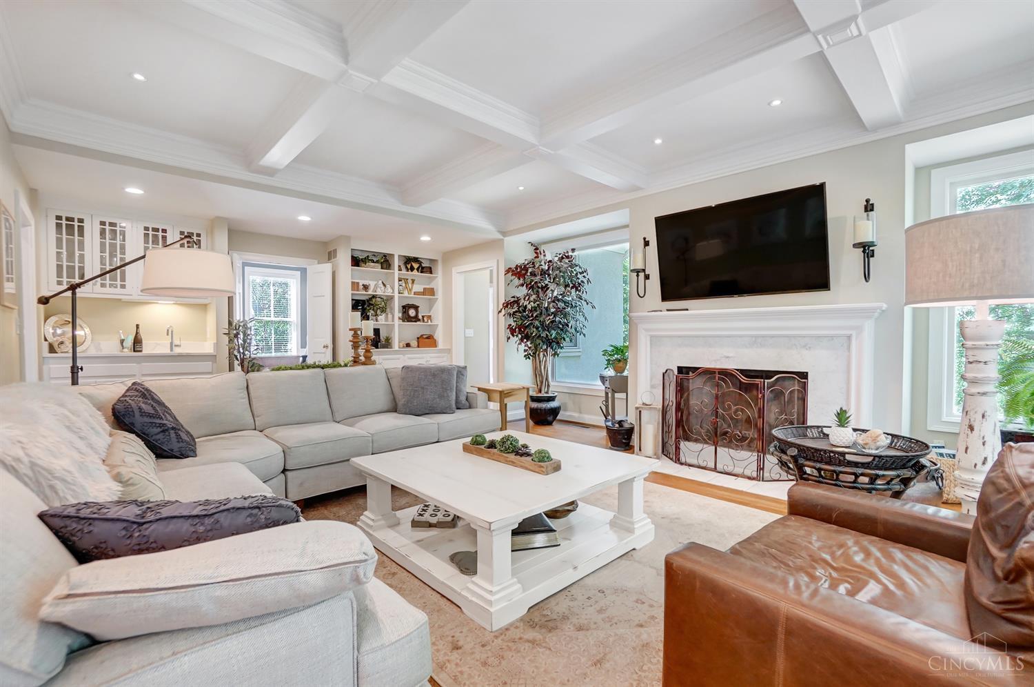 706 Spring Hill Lane
