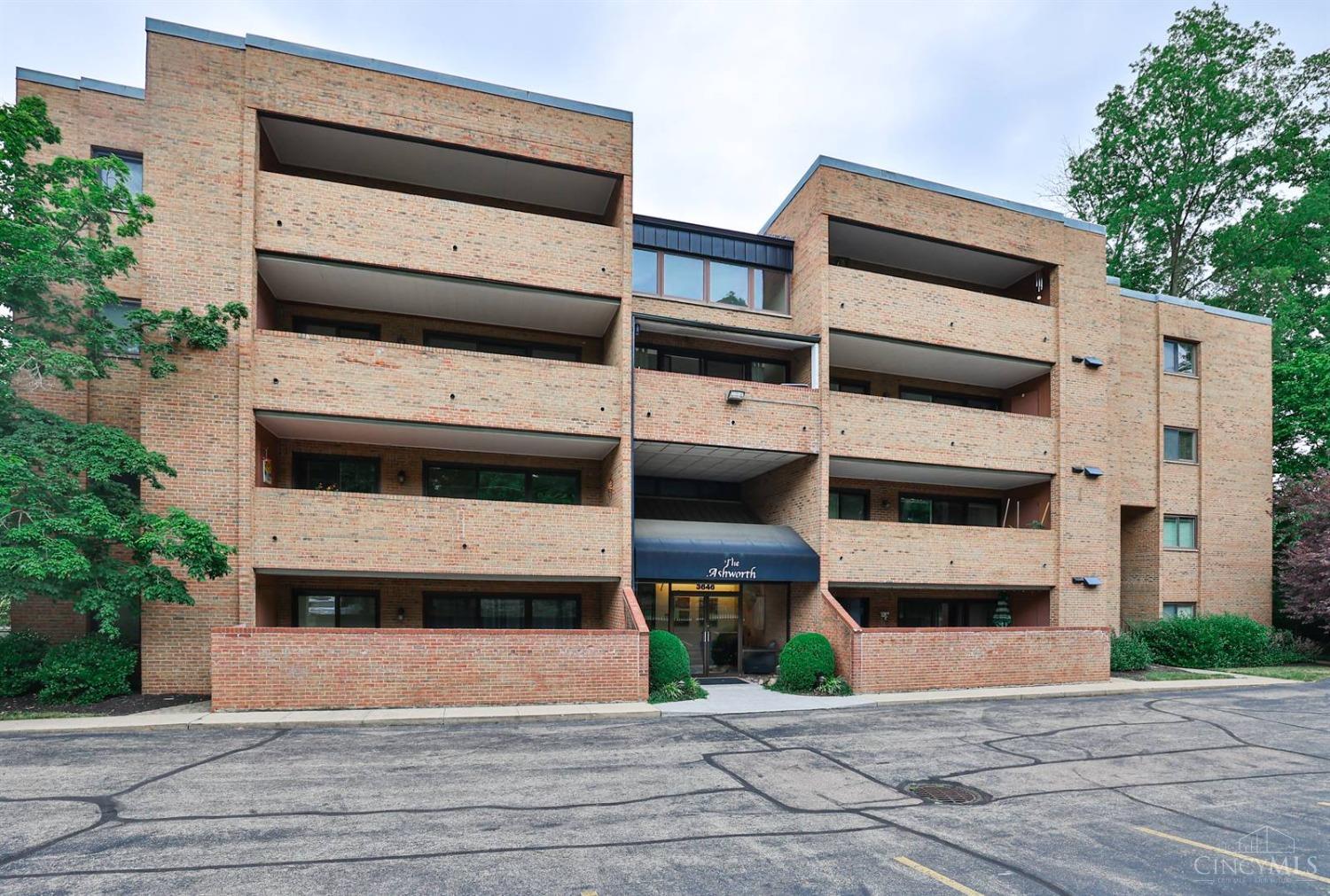 3646 Ashworth Drive 401