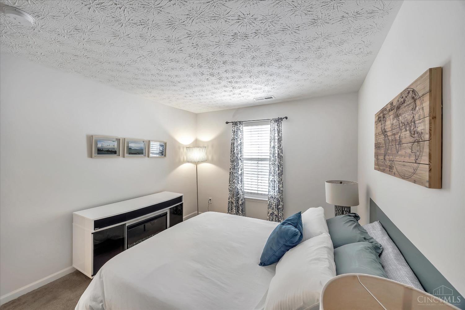 7903 Pinnacle Point Drive