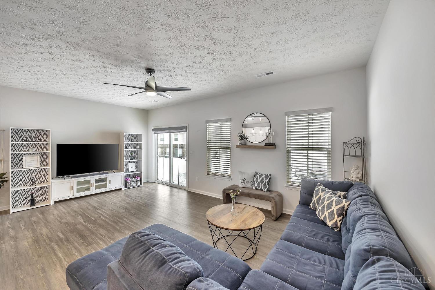 7903 Pinnacle Point Drive