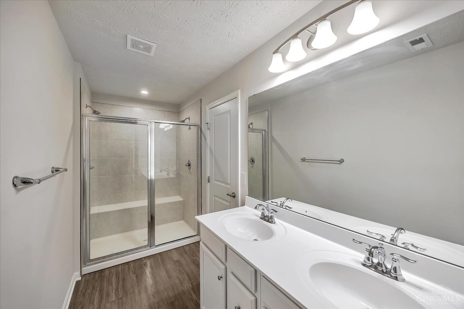 7903 Pinnacle Point Drive