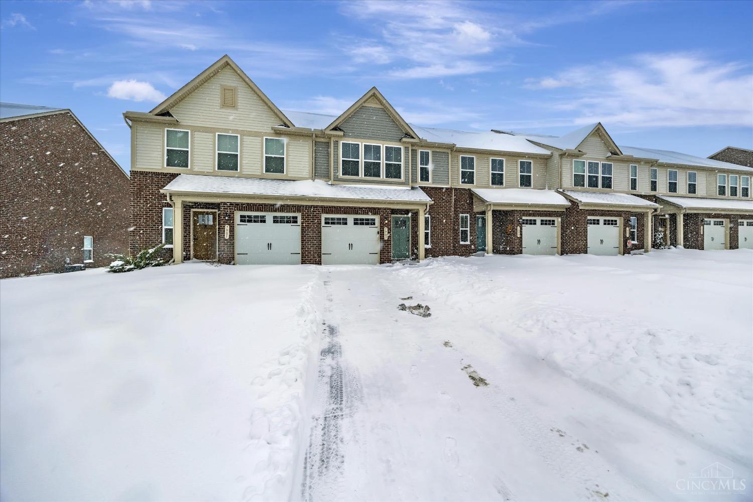 7903 Pinnacle Point Drive