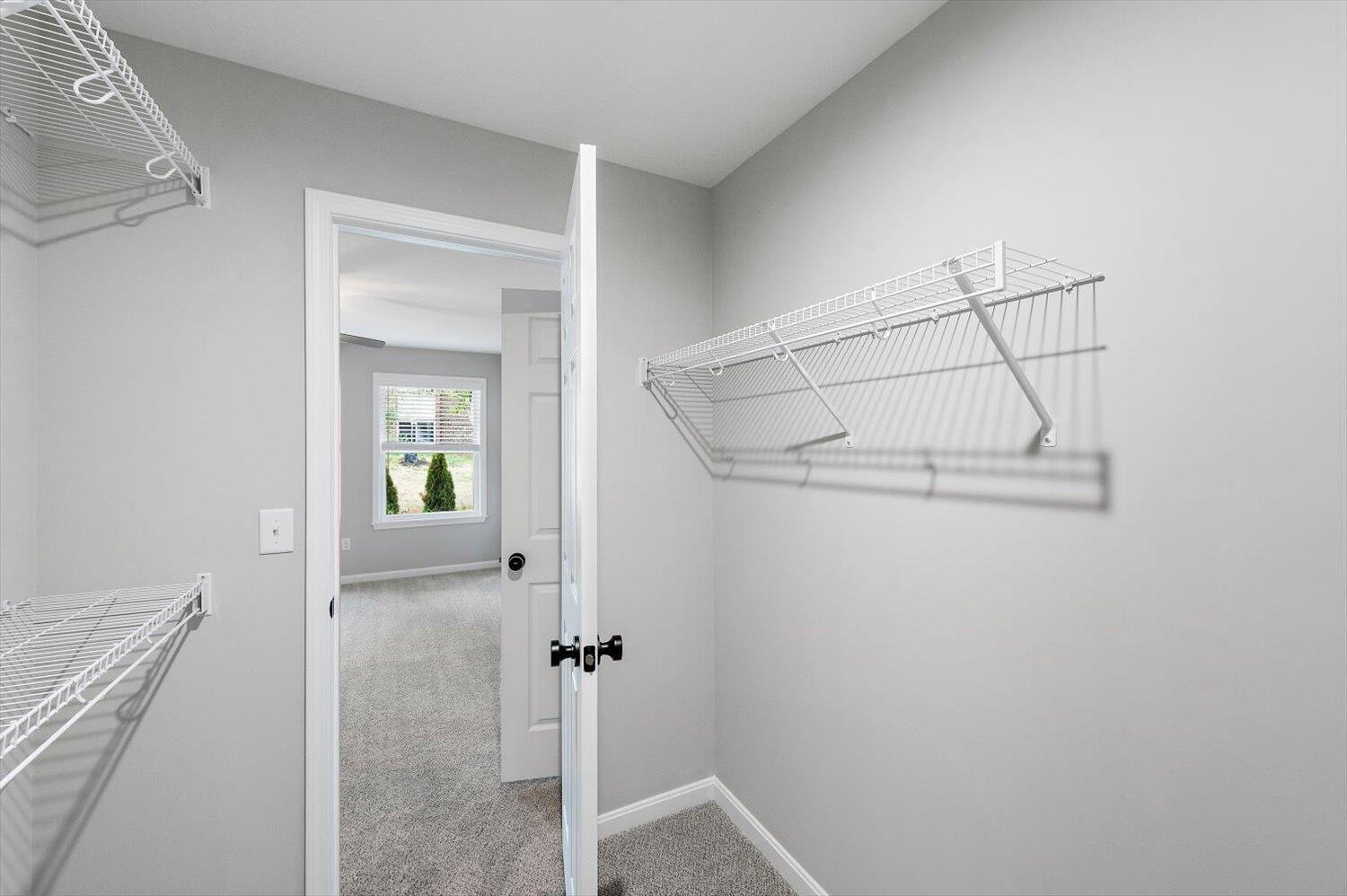 2556 Crosshill Drive, 8-102