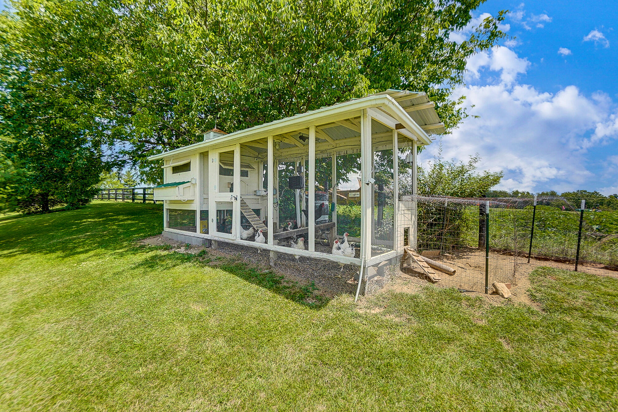 2677 Hathaway Road