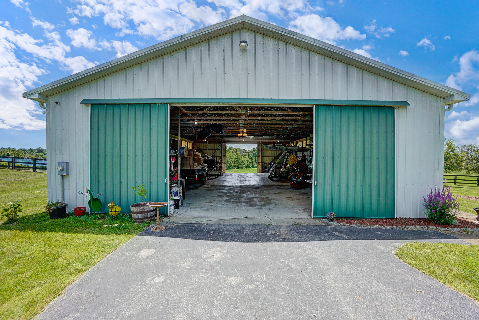 2677 Hathaway Road
