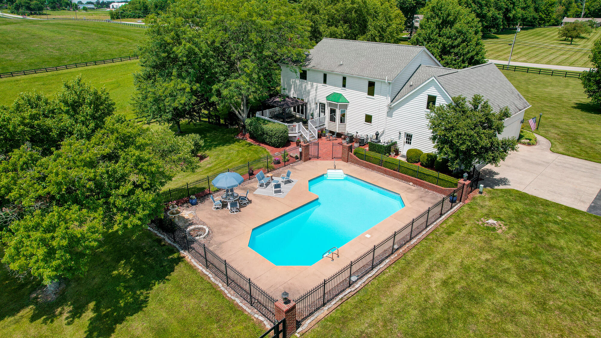 2677 Hathaway Road