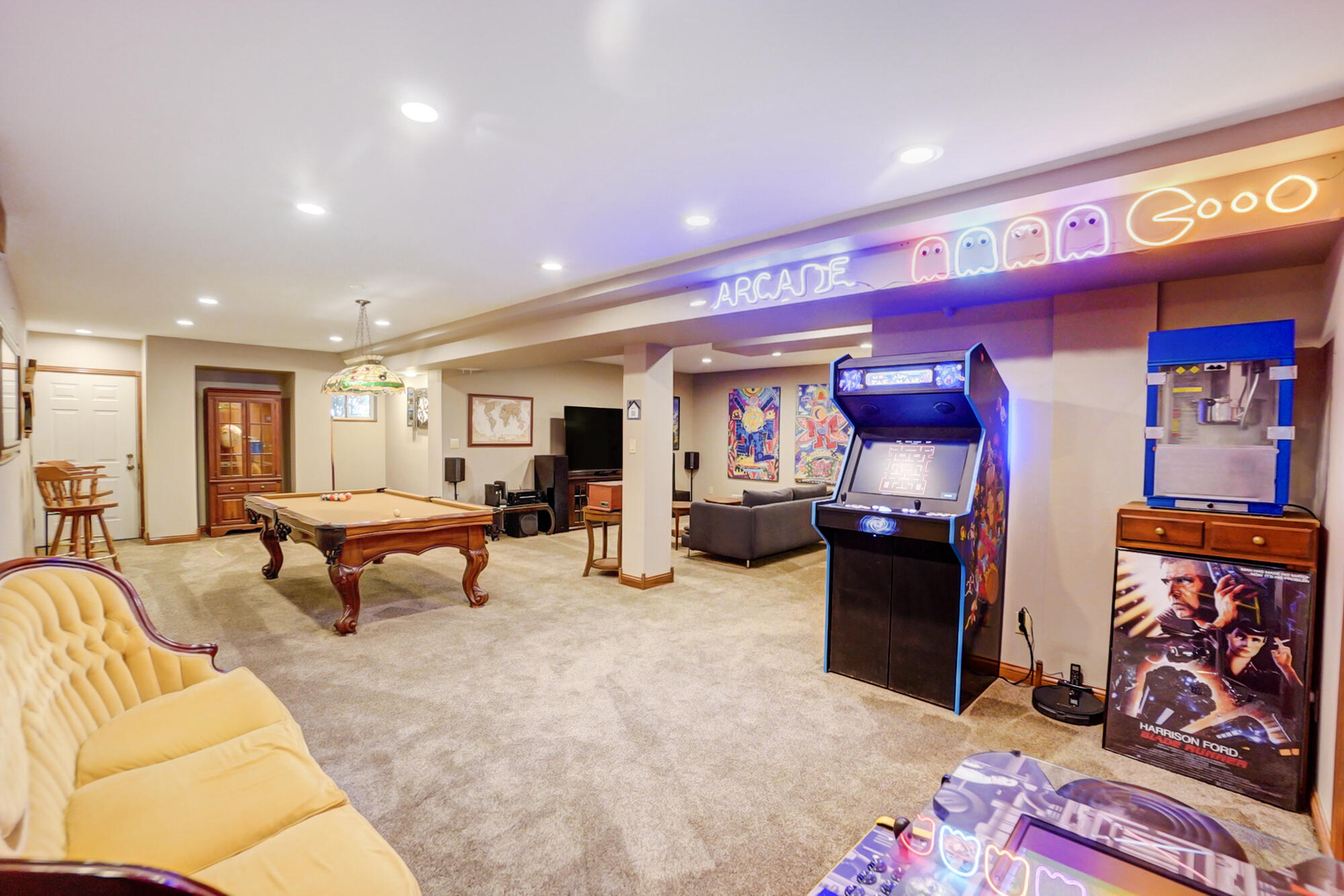 2677 Hathaway Road