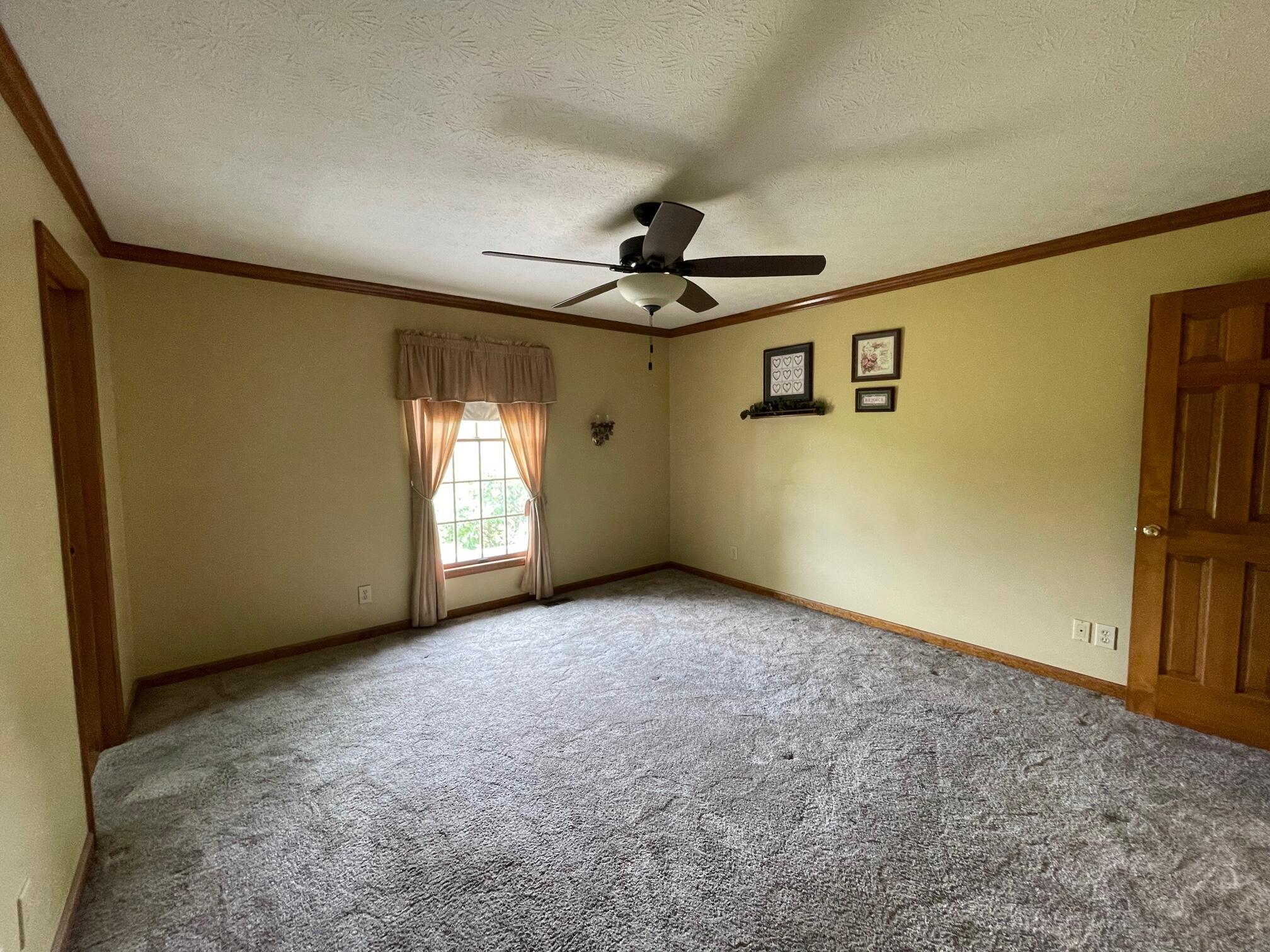 1945 Dry Ridge Mount Zion Road