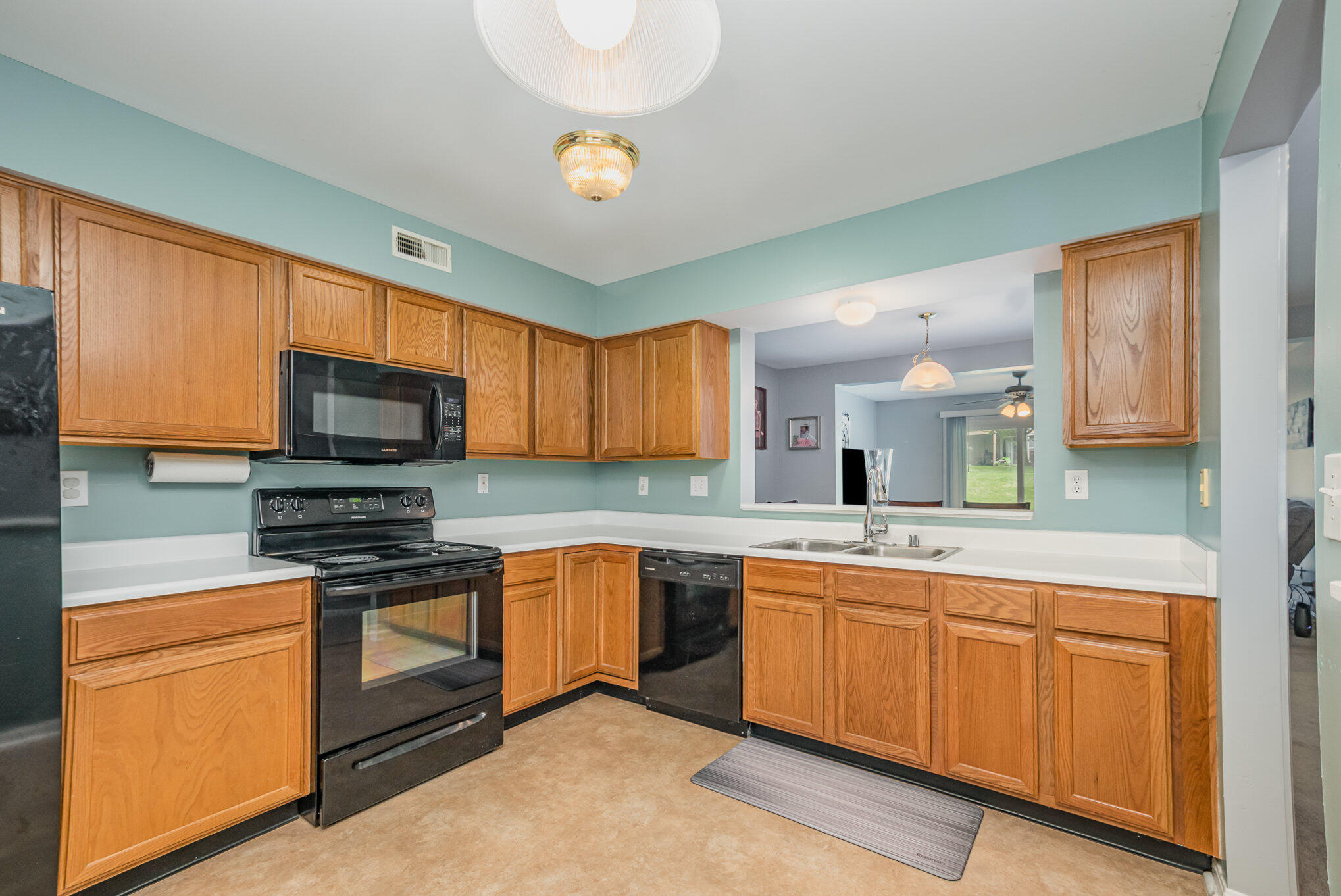 7335 Centrecrest Lane, E