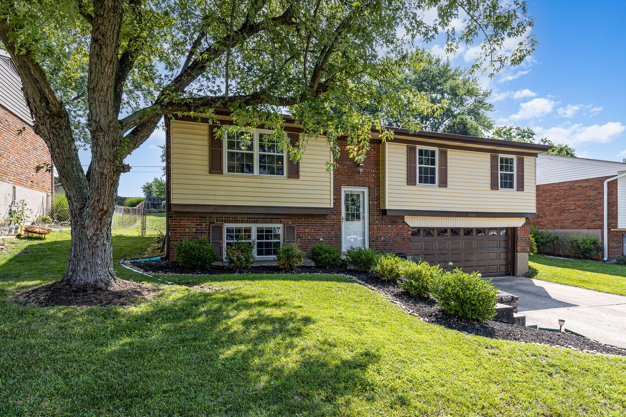 3489 Misty Creek Dr Drive