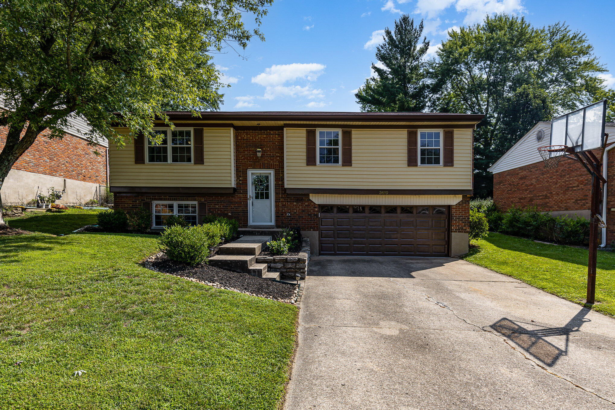 3489 Misty Creek Dr Drive