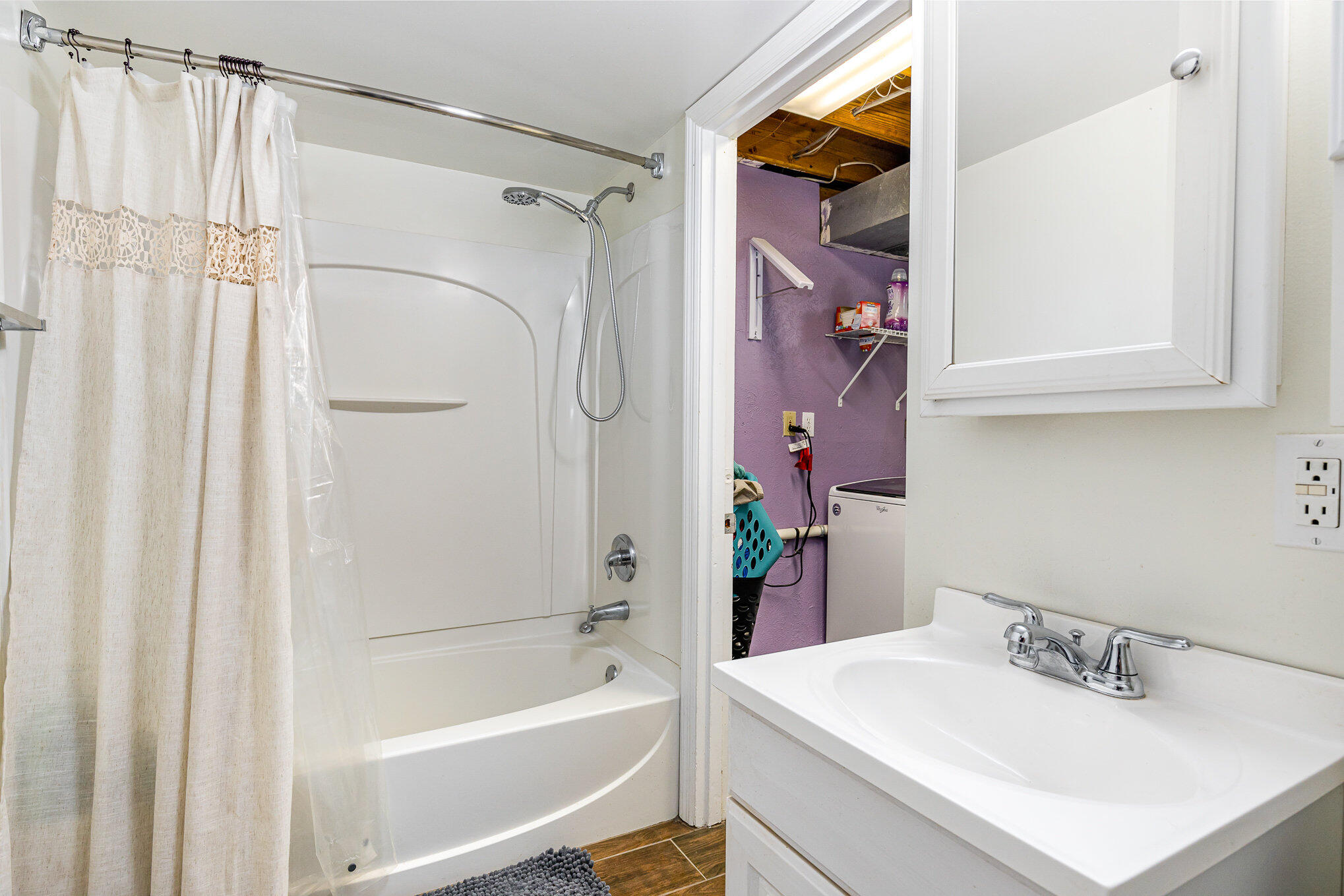 3489 Misty Creek Dr Drive