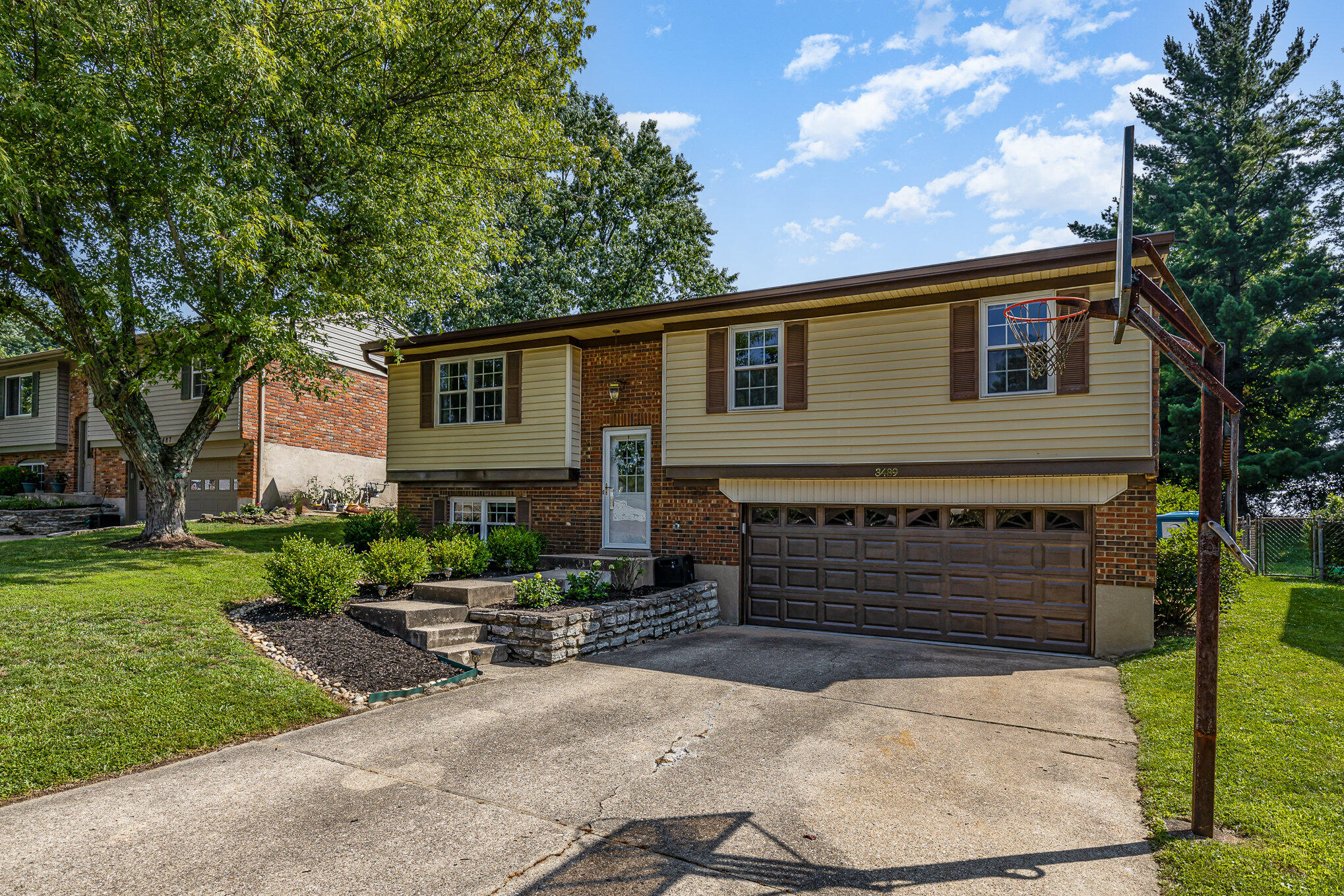 3489 Misty Creek Dr Drive