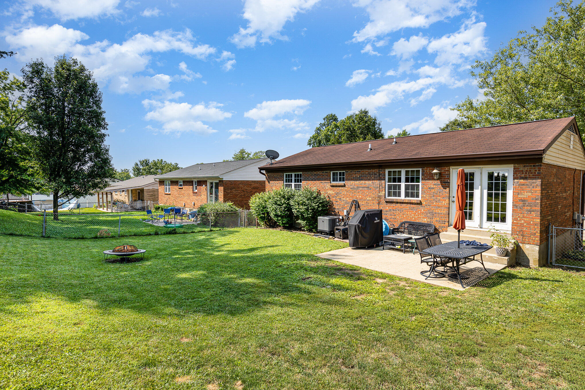 3489 Misty Creek Dr Drive