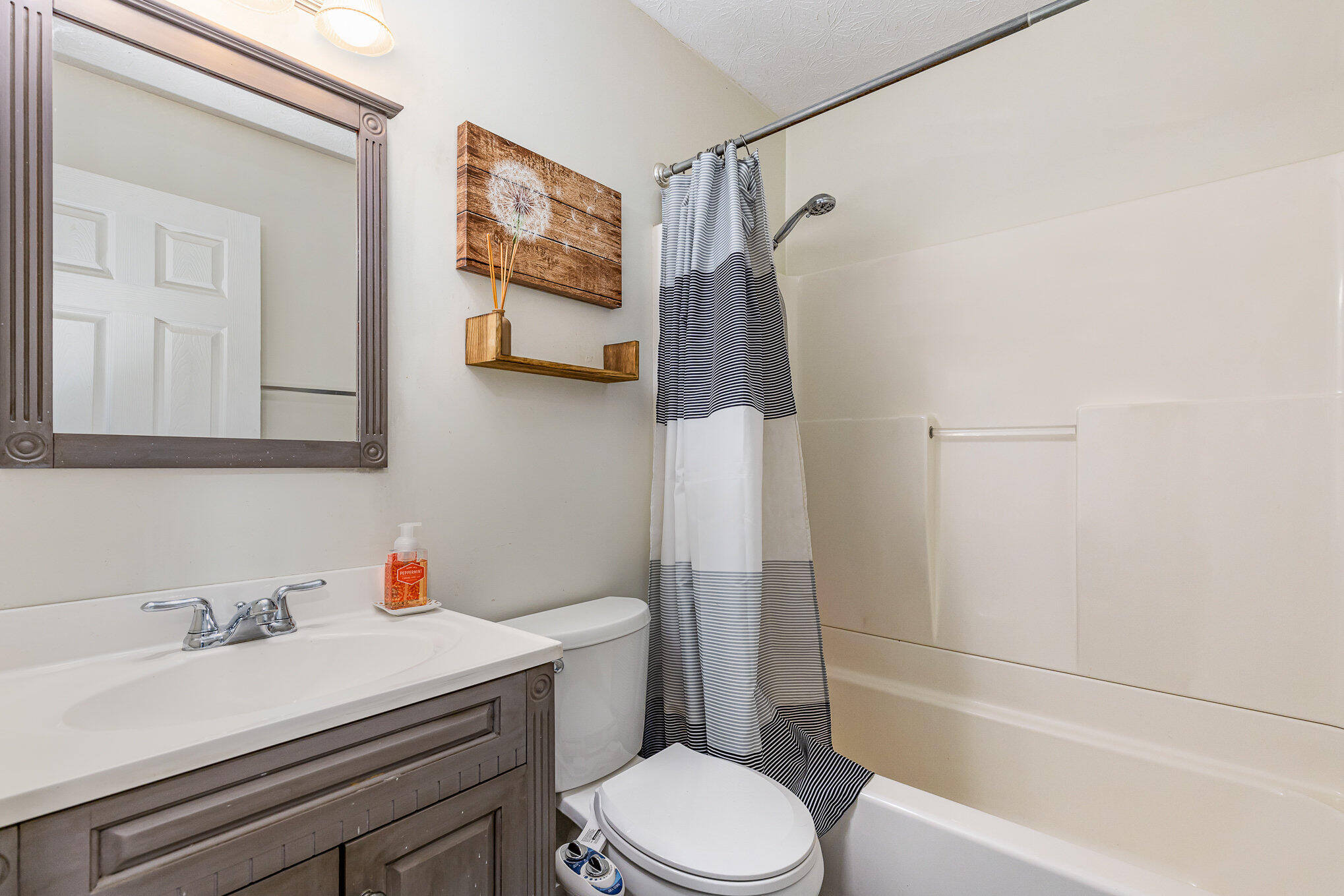 3489 Misty Creek Dr Drive