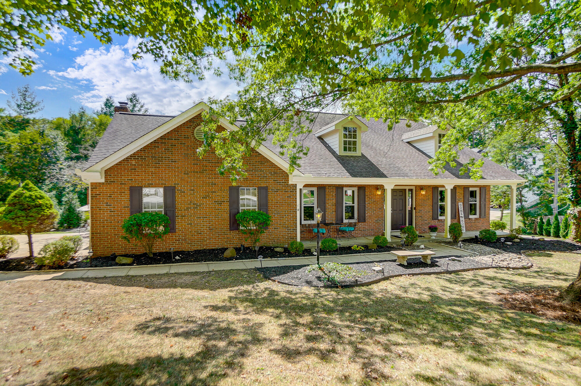 8166 N Dilcrest Circle