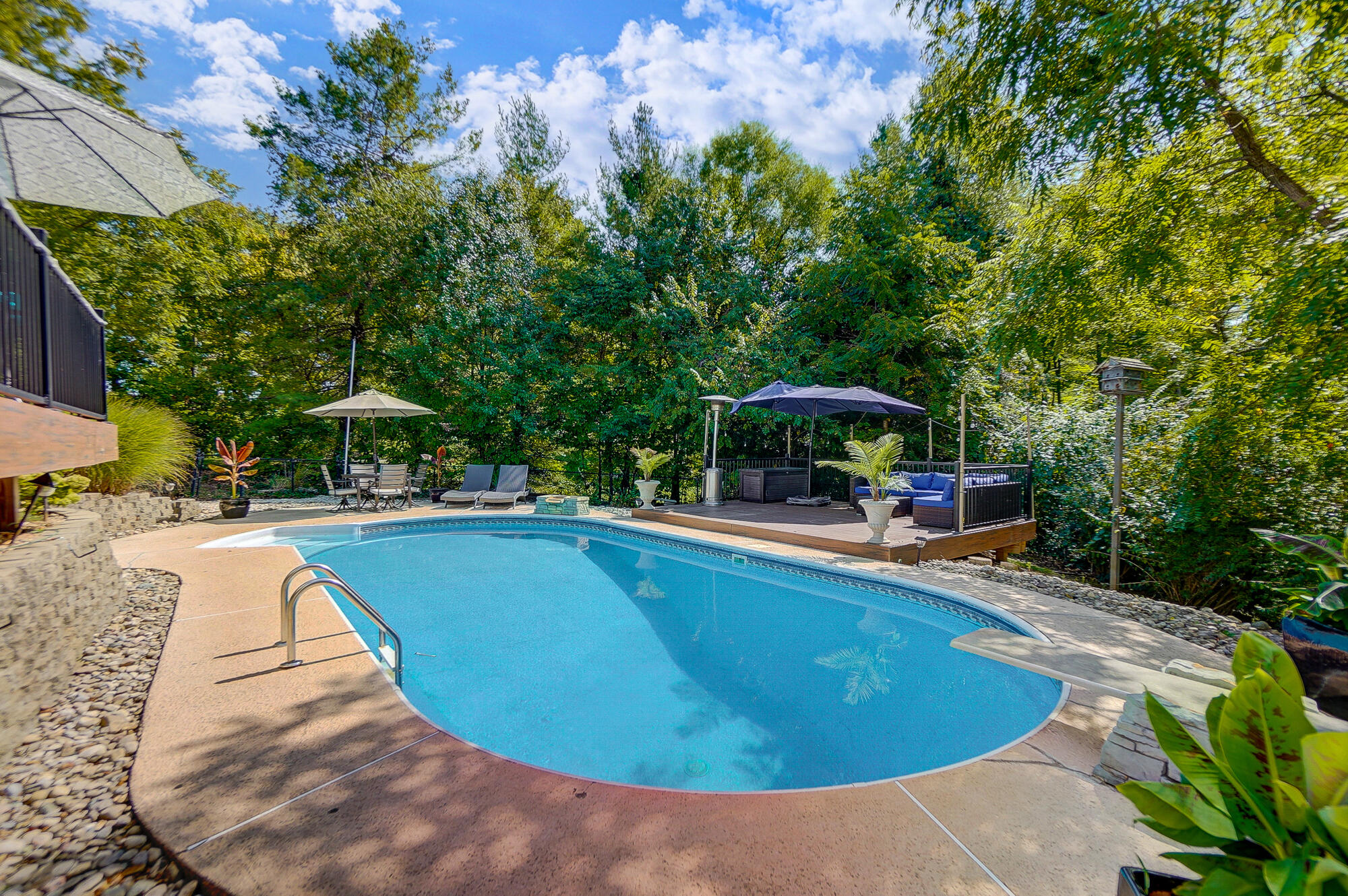8166 N Dilcrest Circle