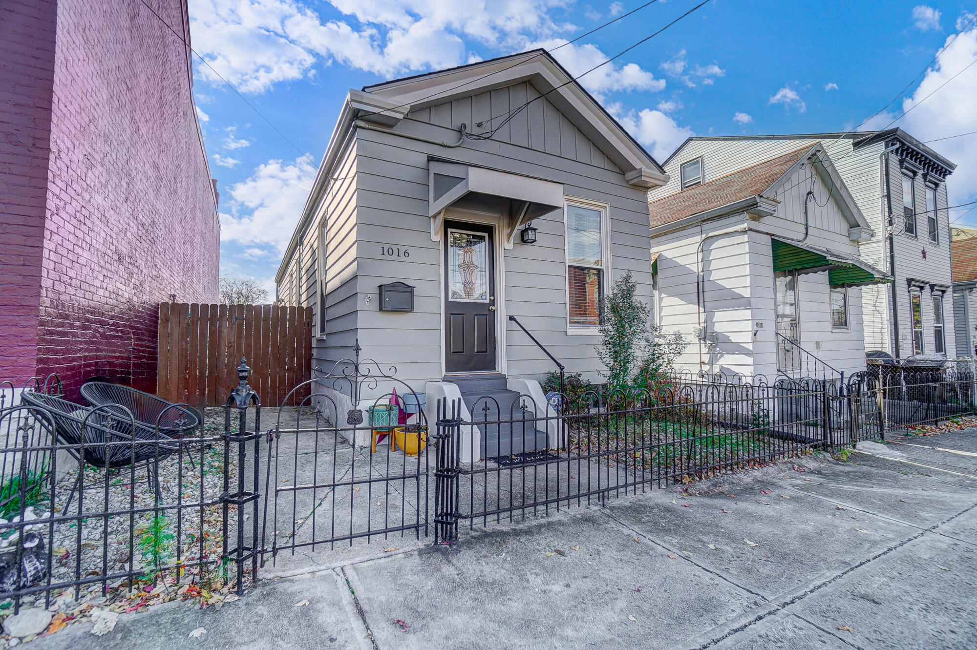 1016 Columbia Street