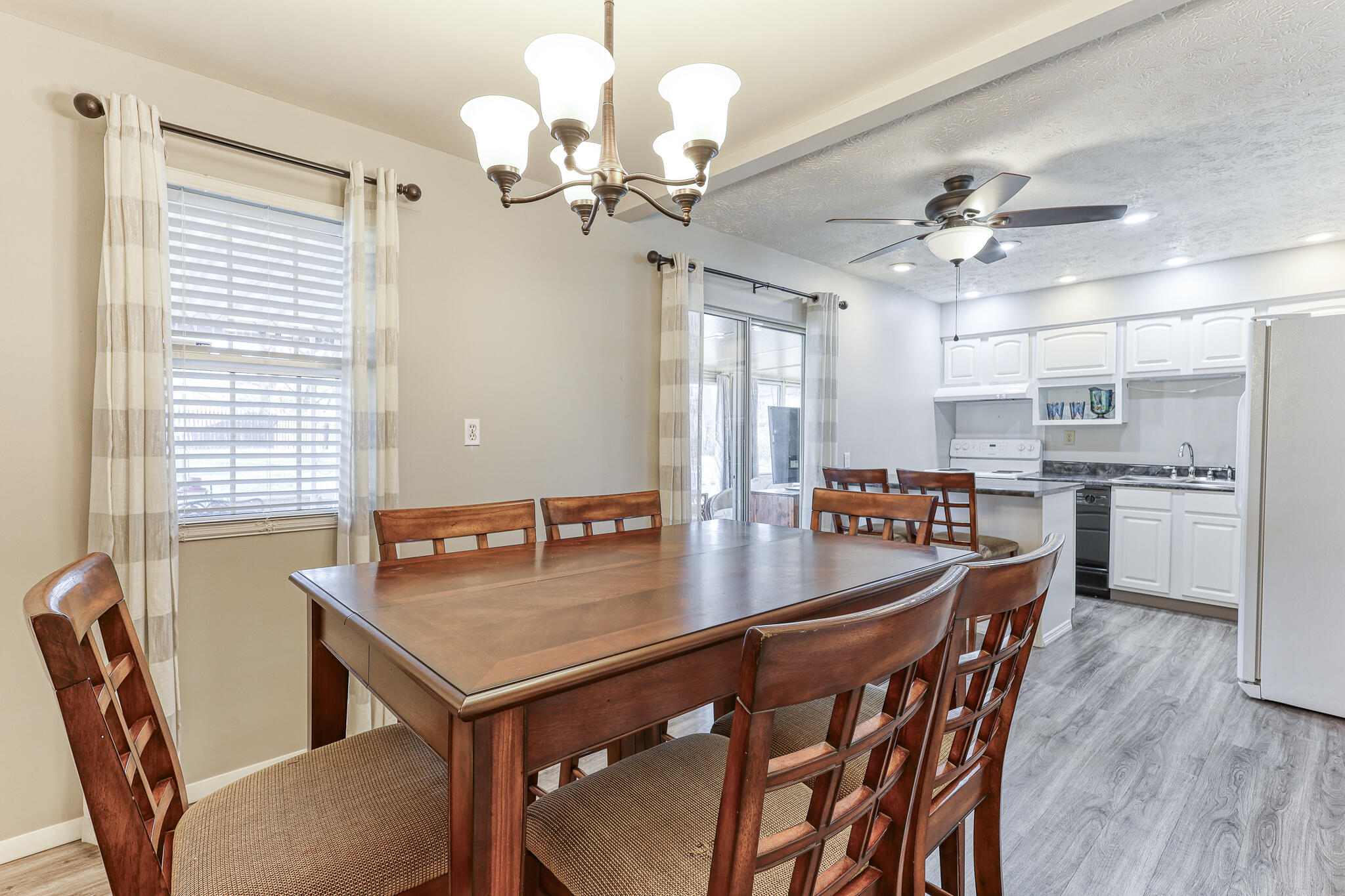 7767 Walnut Creek Drive