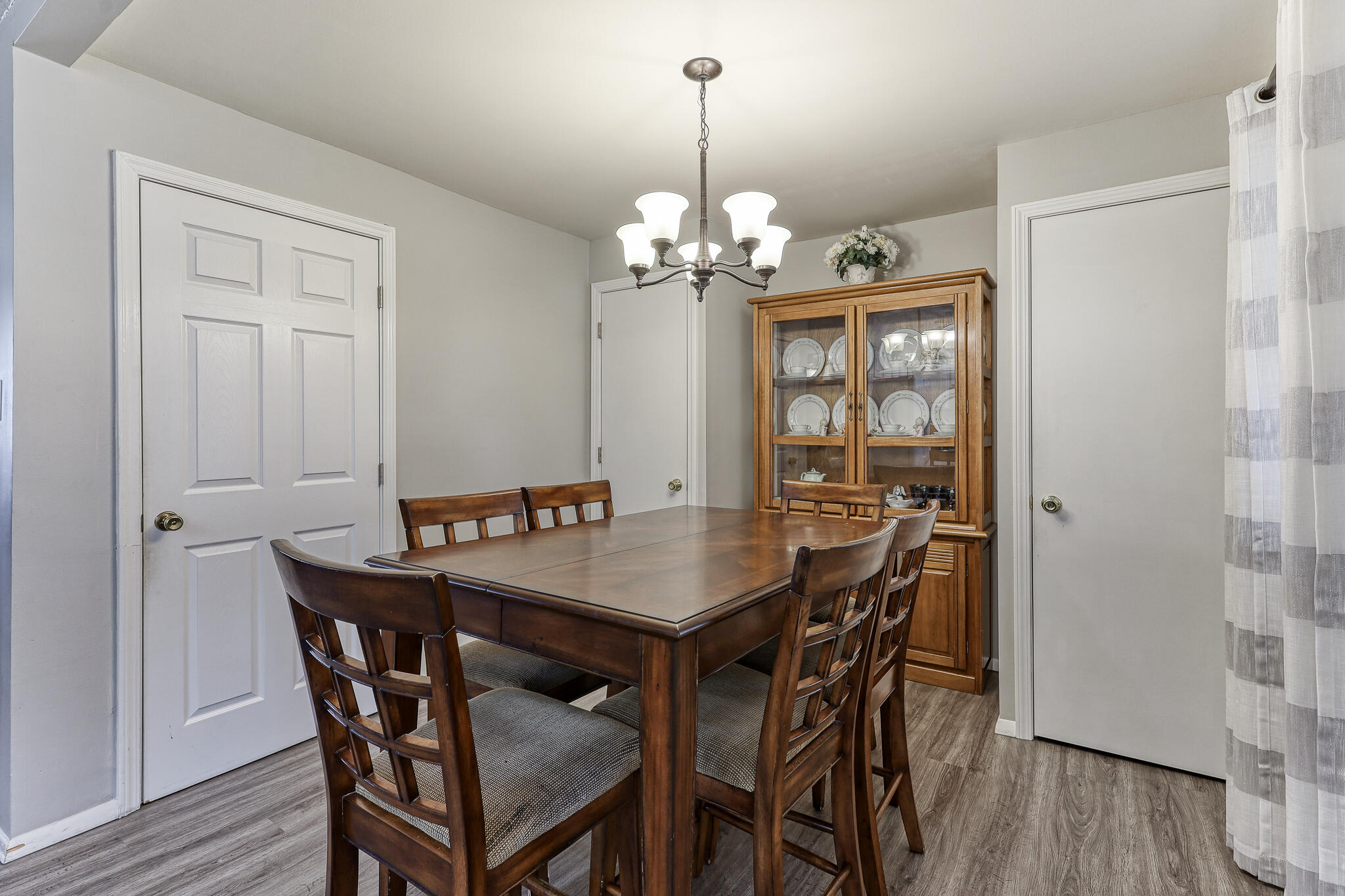 7767 Walnut Creek Drive