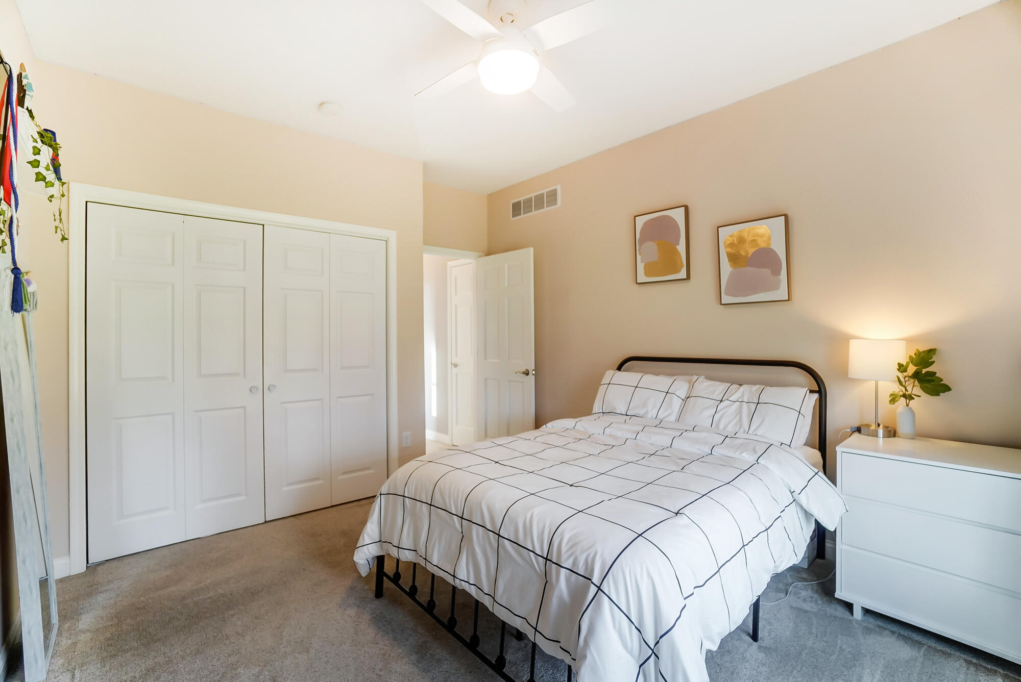 2768 Sunchase Boulevard