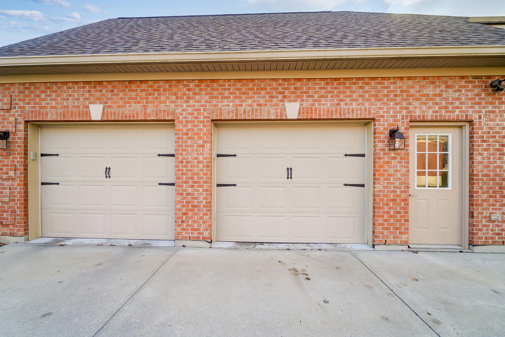 2768 Sunchase Boulevard