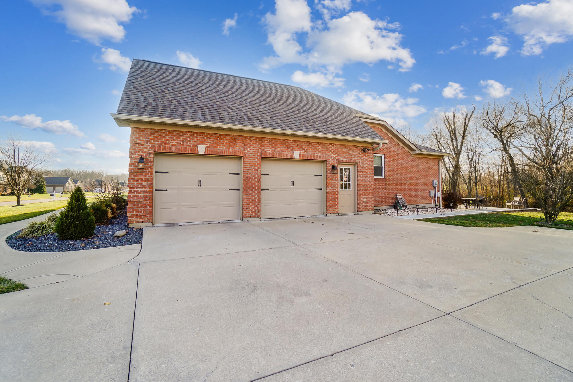 2768 Sunchase Boulevard