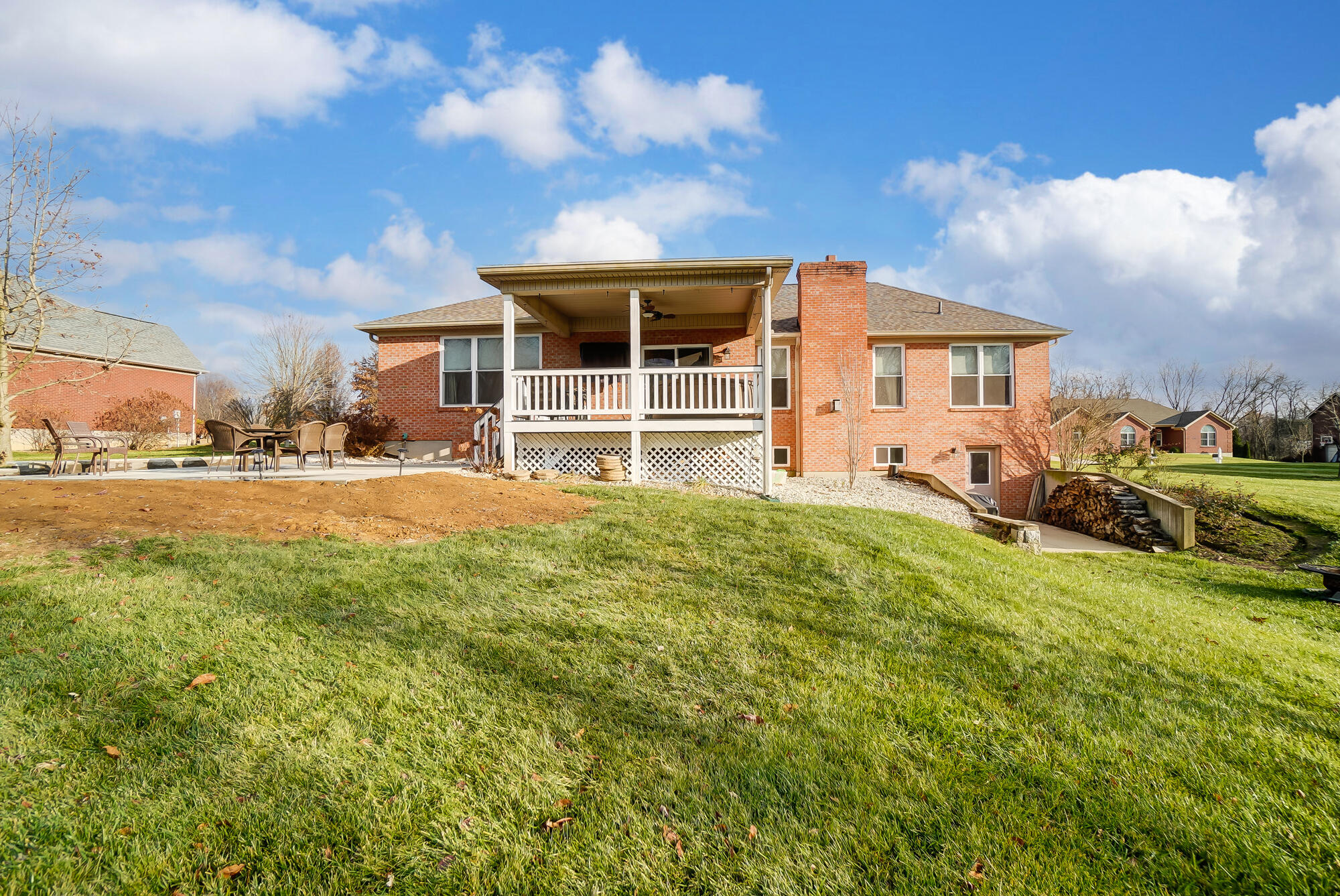 2768 Sunchase Boulevard