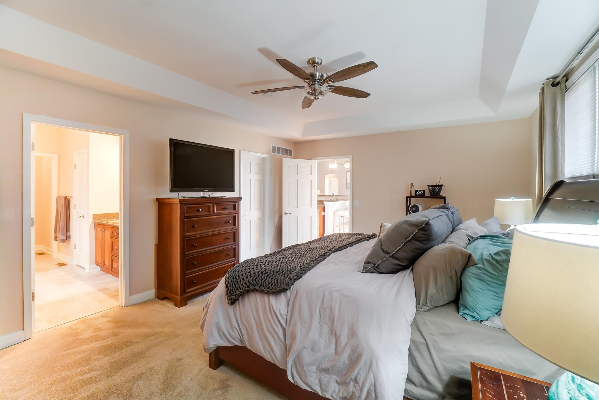 2768 Sunchase Boulevard