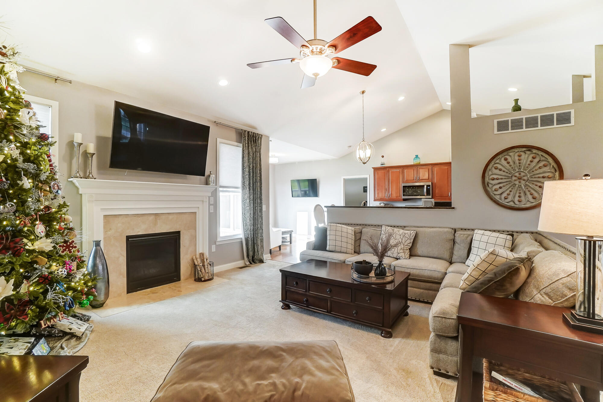 2768 Sunchase Boulevard