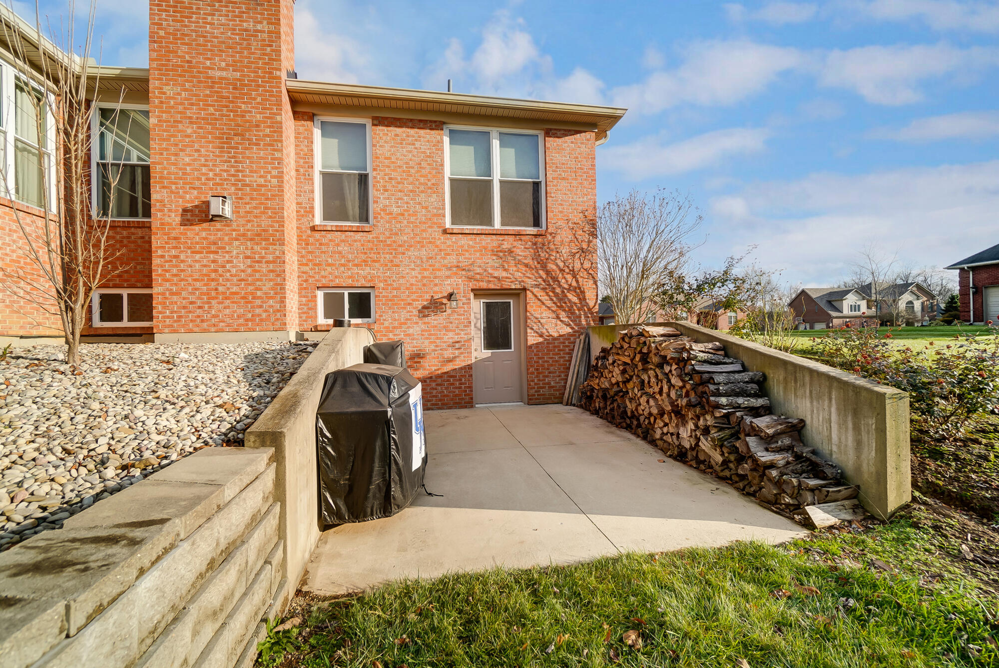2768 Sunchase Boulevard