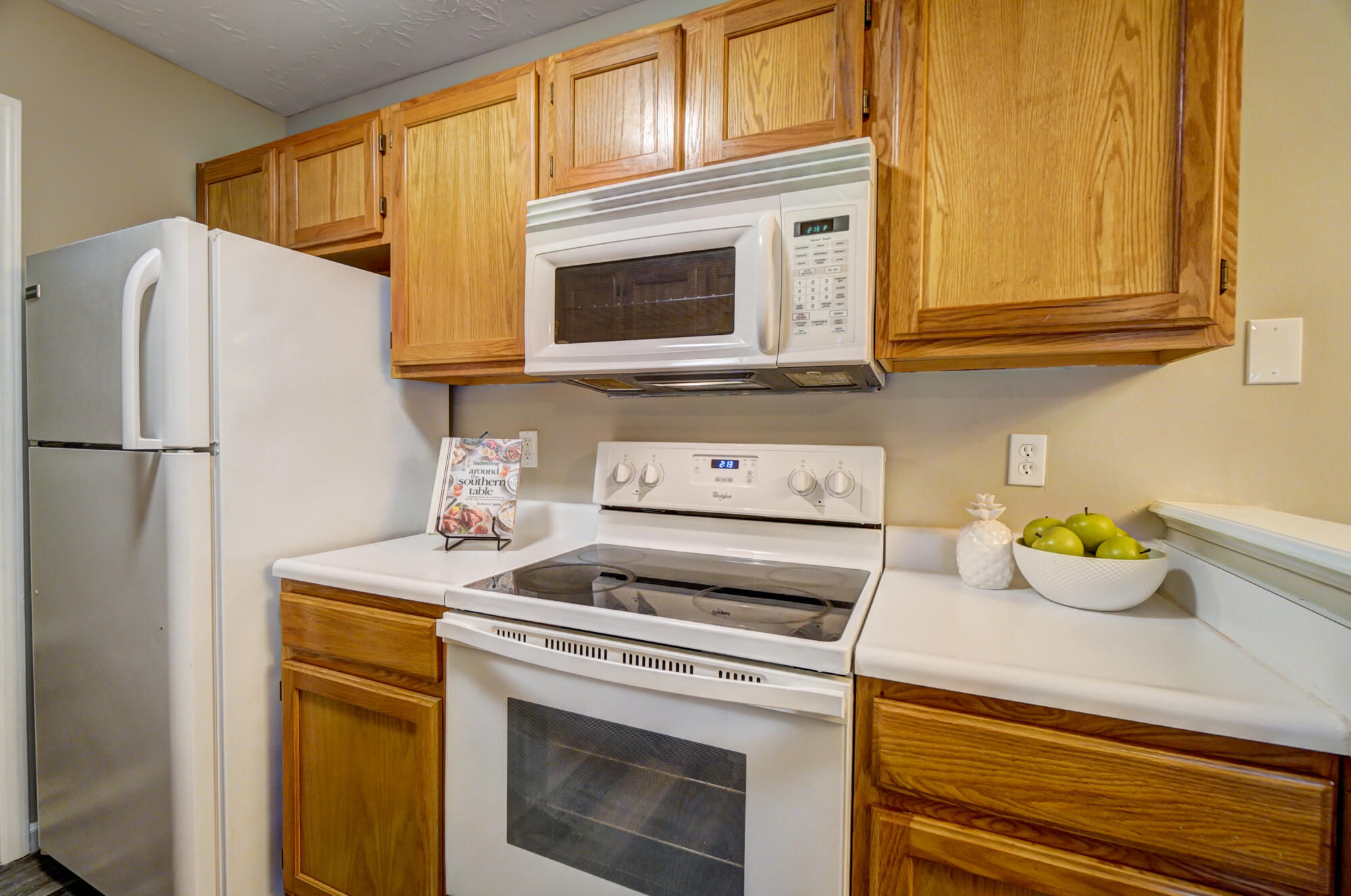 10200 Crossbow Court, 2