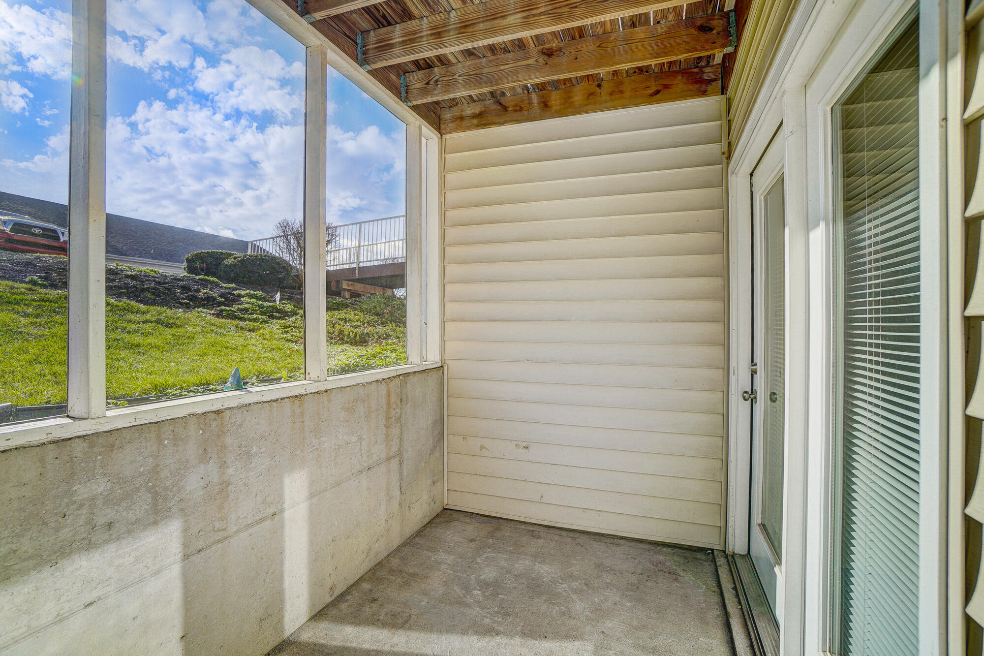 10200 Crossbow Court, 2