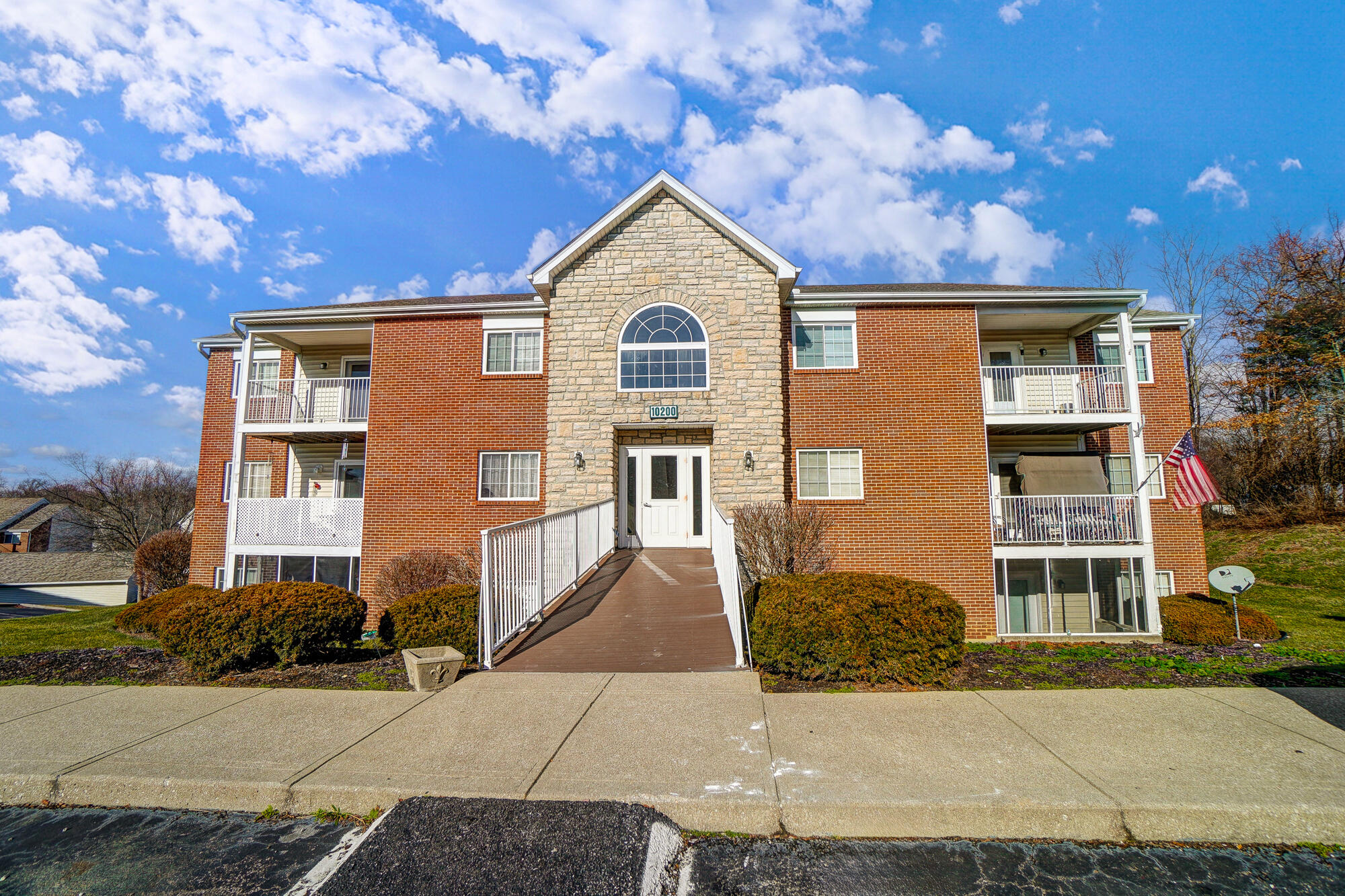 10200 Crossbow Court, 2