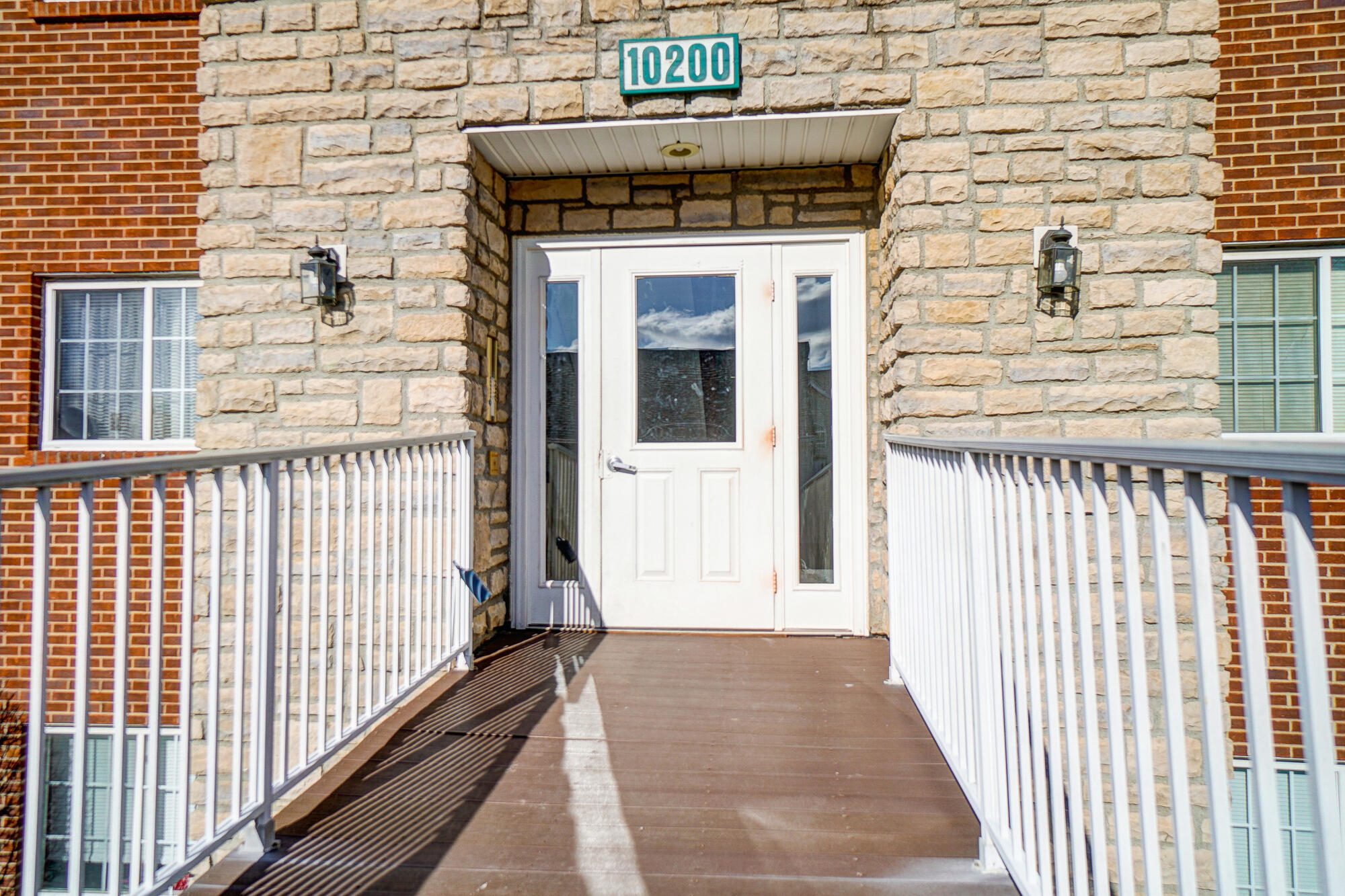 10200 Crossbow Court, 2