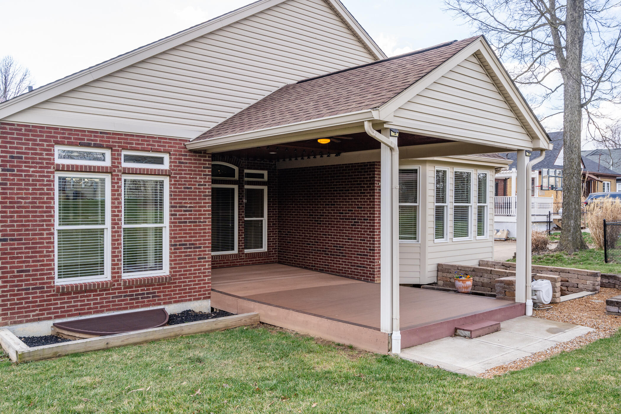 60 Arcadia Avenue