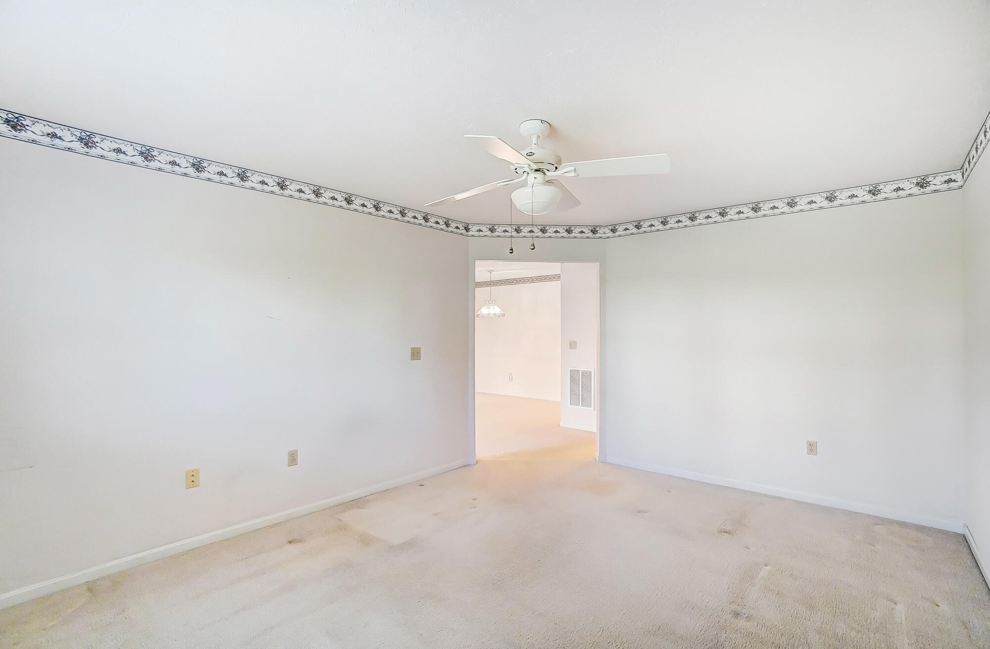 2316 Northmoor Lane, 102