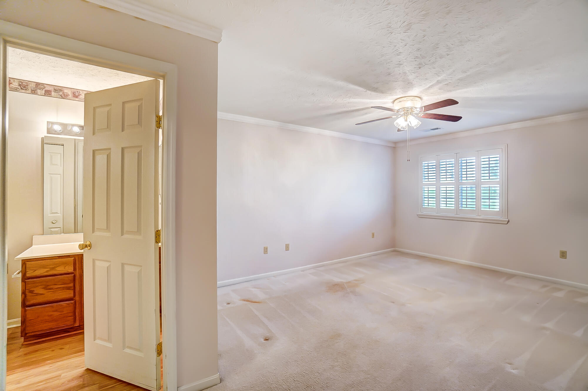 2316 Northmoor Lane, 102