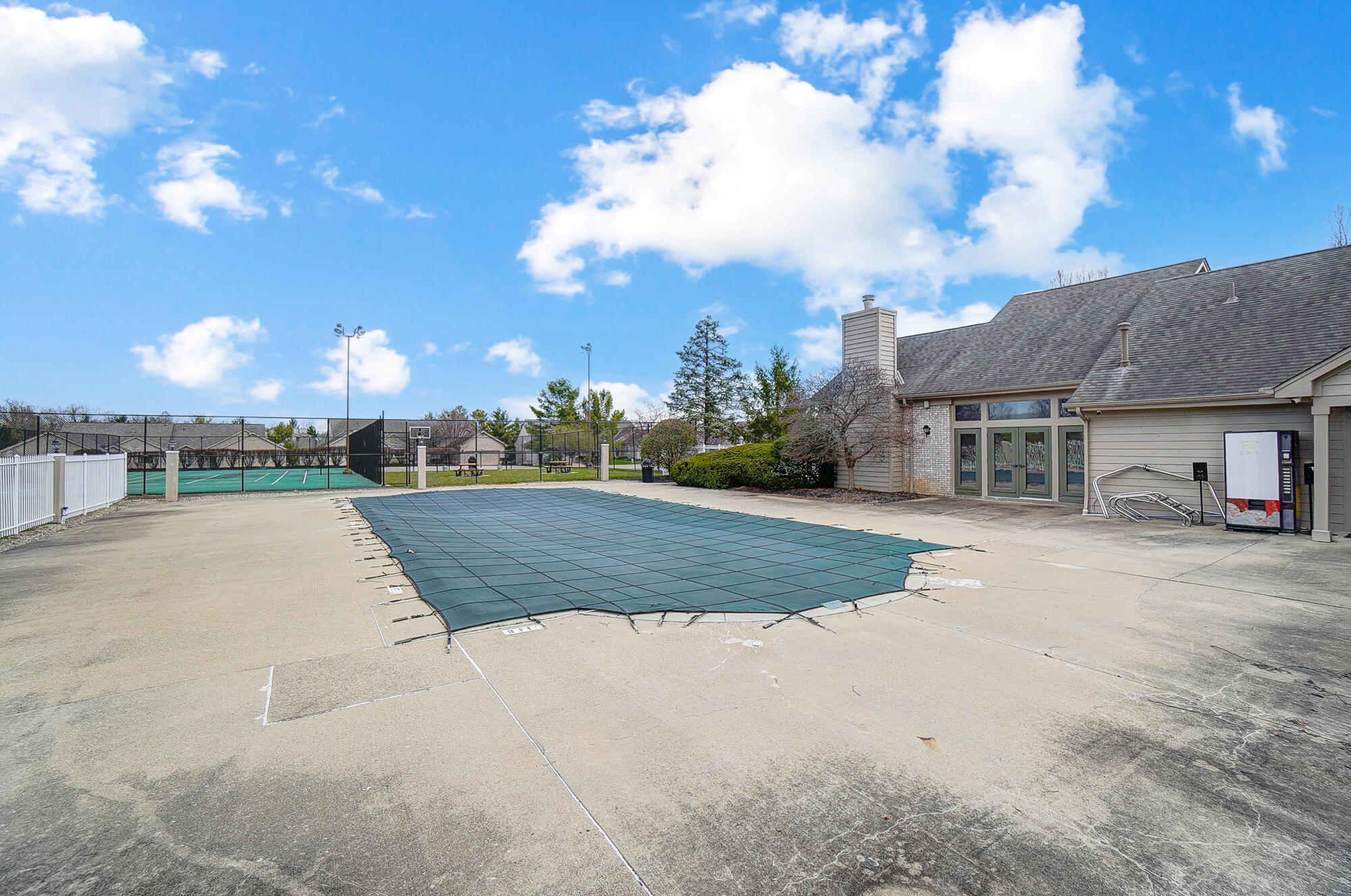 2316 Northmoor Lane, 102