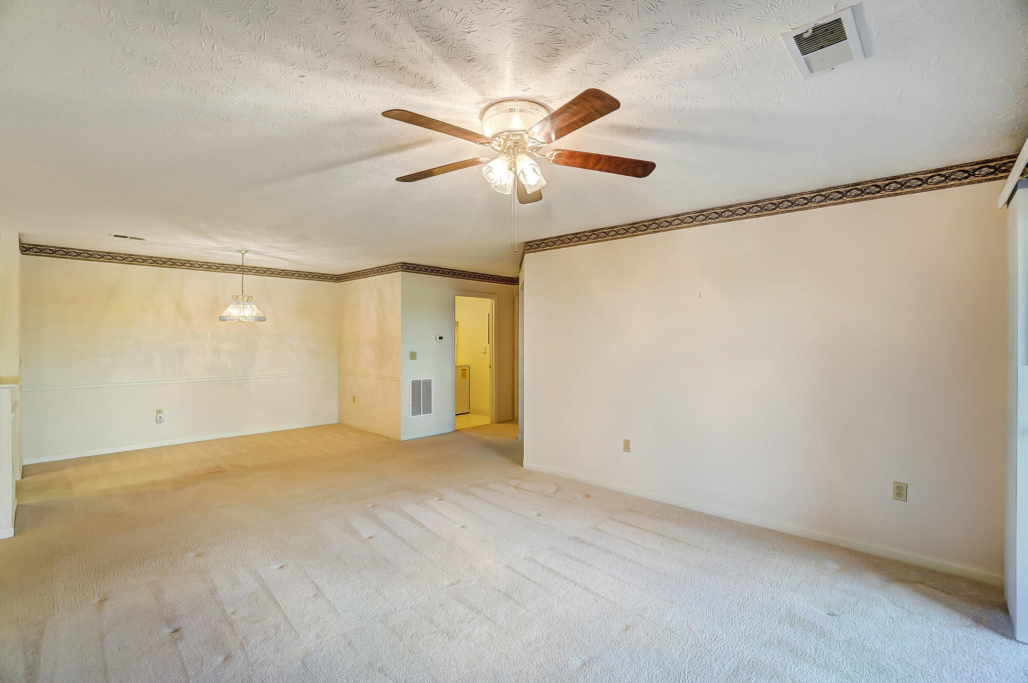 2316 Northmoor Lane, 102