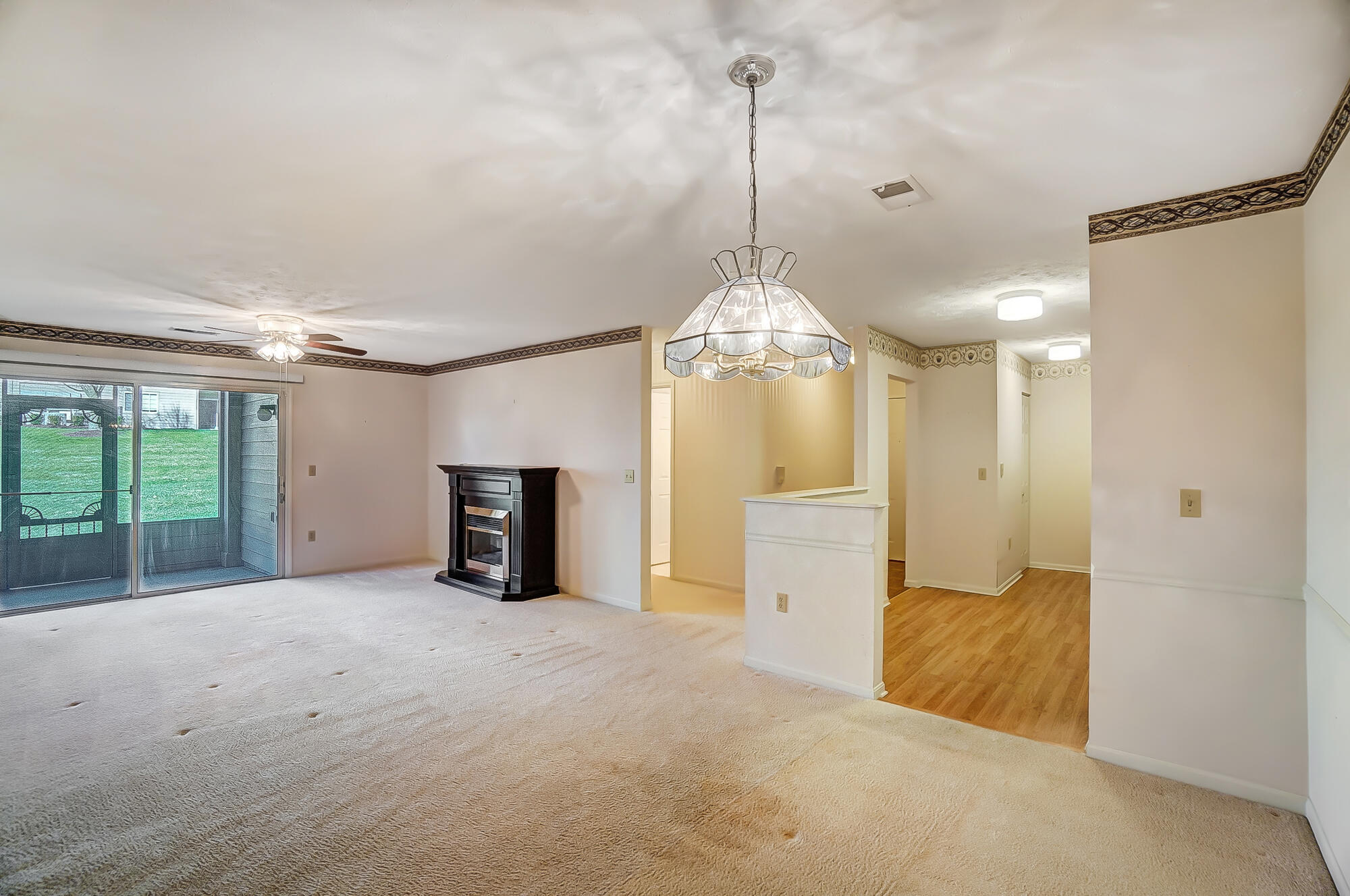 2316 Northmoor Lane, 102