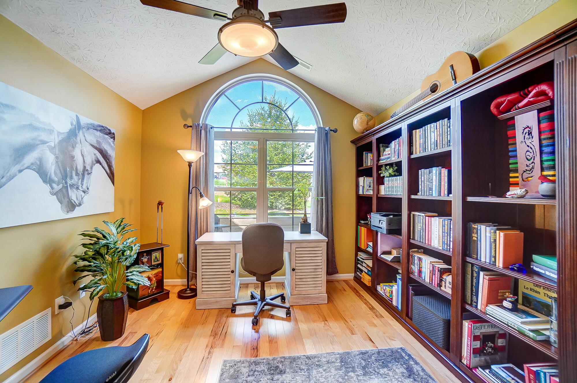9138 Royal Oak Lane