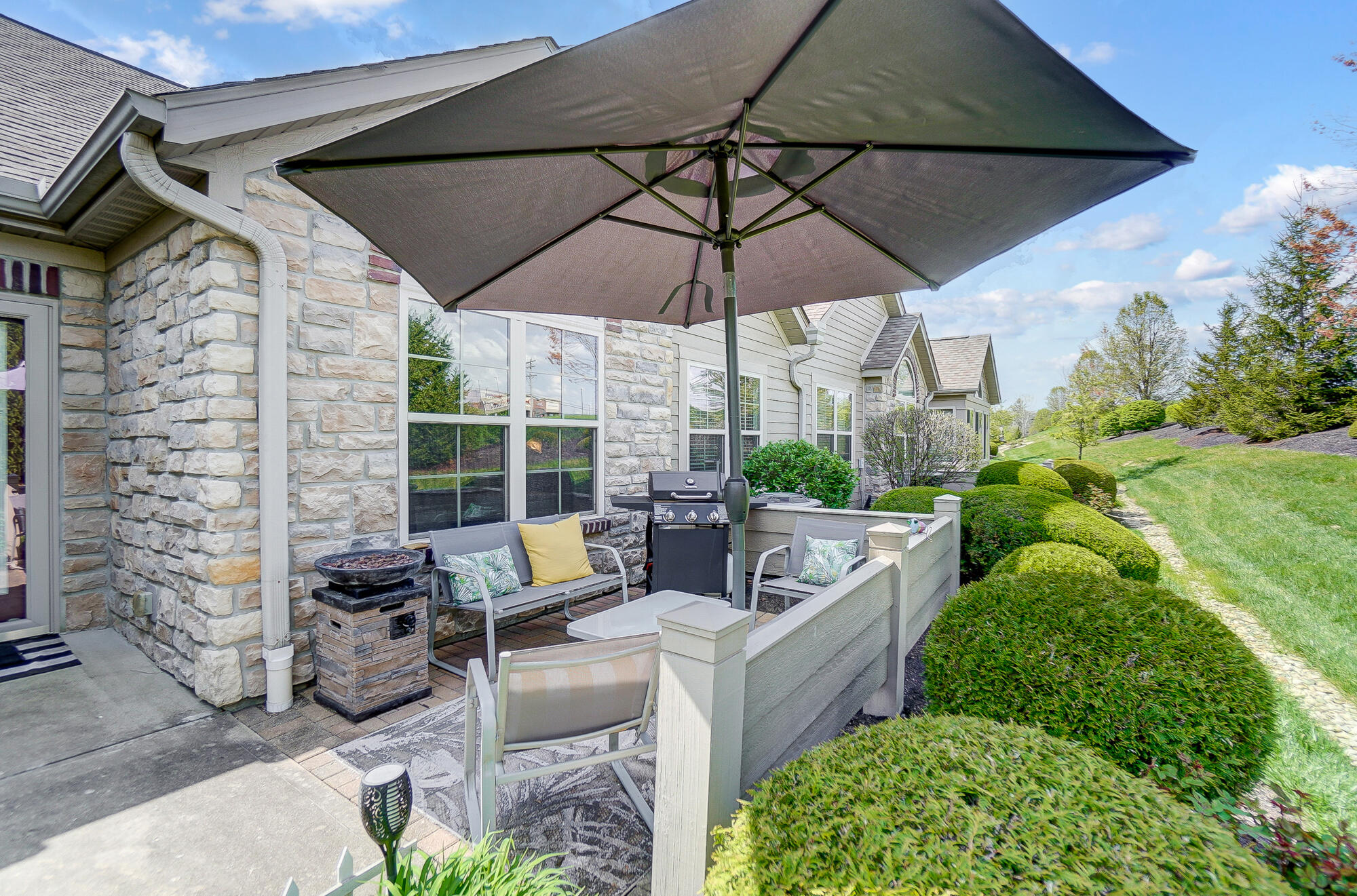 9138 Royal Oak Lane